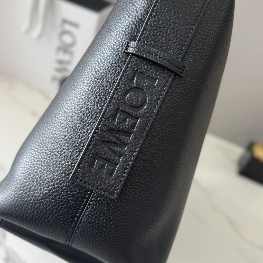 Women's Classic Handbags LOEWE 17502843