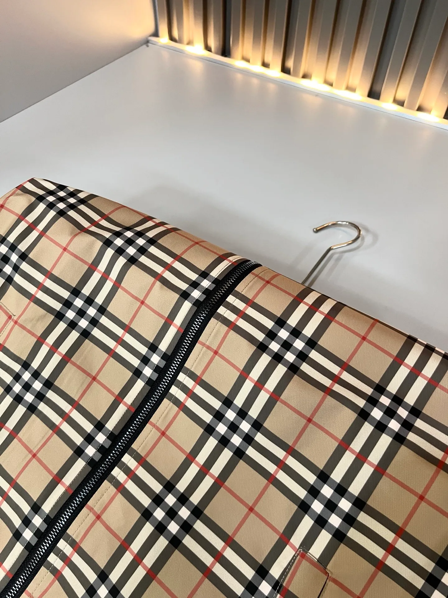 Men's Jackets And Down Jackets BURBERRY 18395725