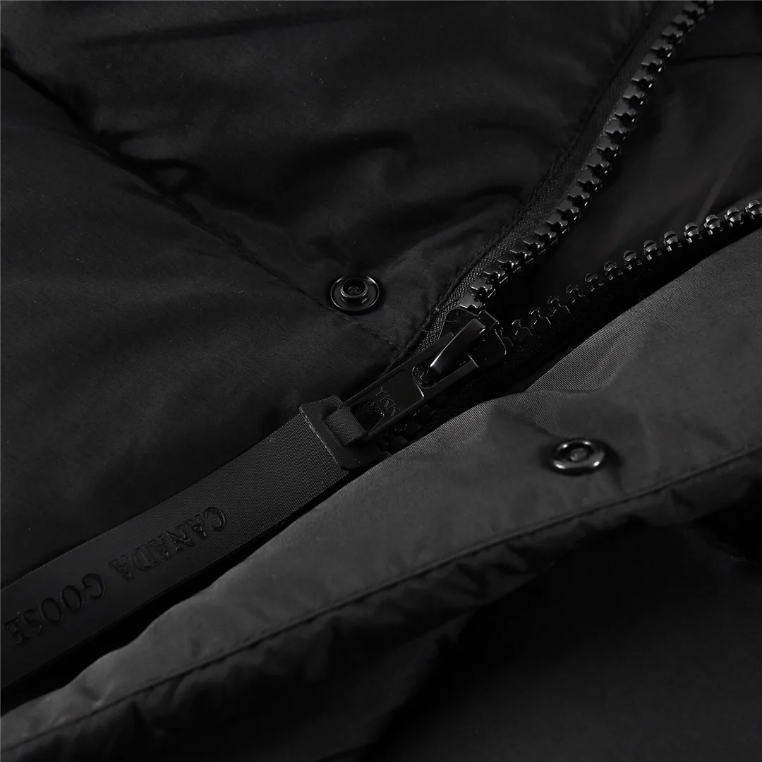Куртки И Пуховики Мужские Canada Goose 18684504