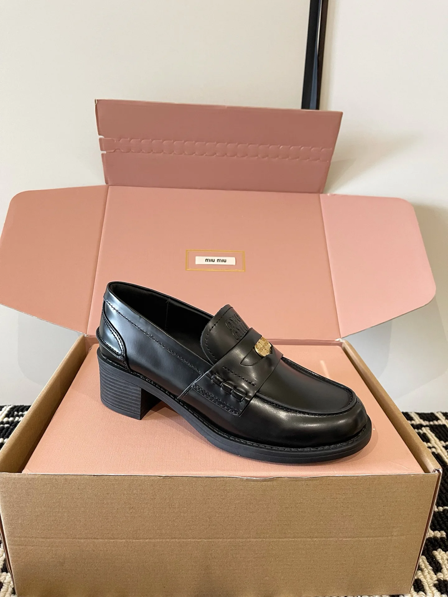 Women's Loafers And Moccasins MIU MIU 16968116