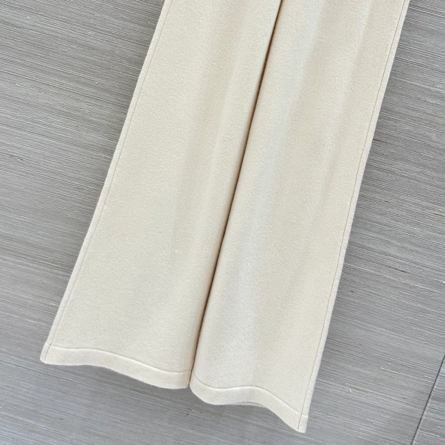 Women's Trousers CHANEL 18175840