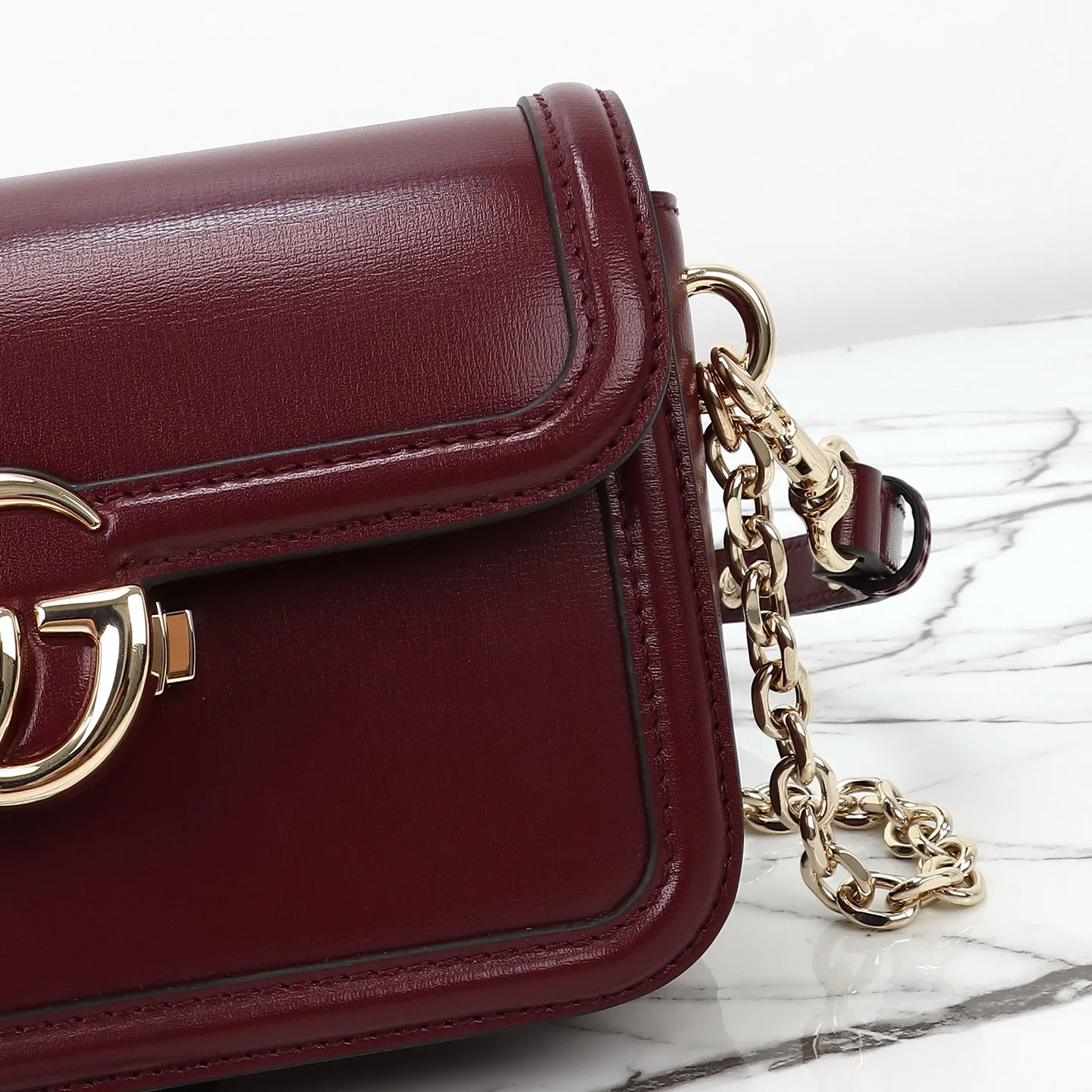 Women's Classic Handbags GUCCI 18210724