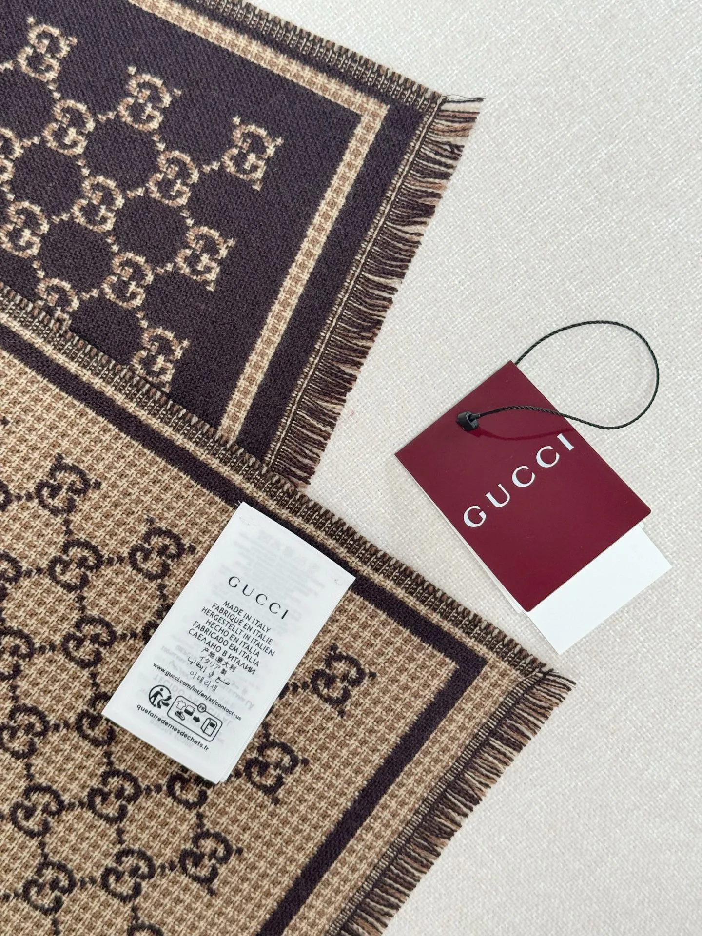 Scarves GUCCI 17992032