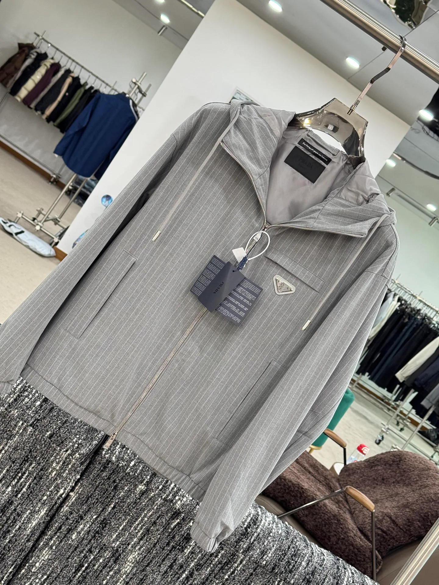 Men's Jackets And Down Jackets PRADA 18084182