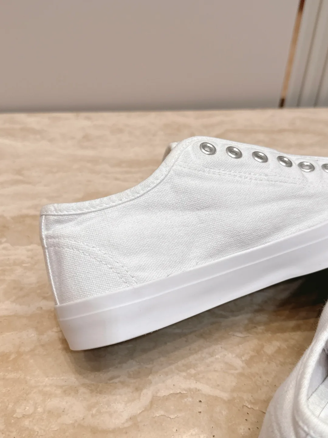 Women's Canvas Shoes CHANEL 18025816