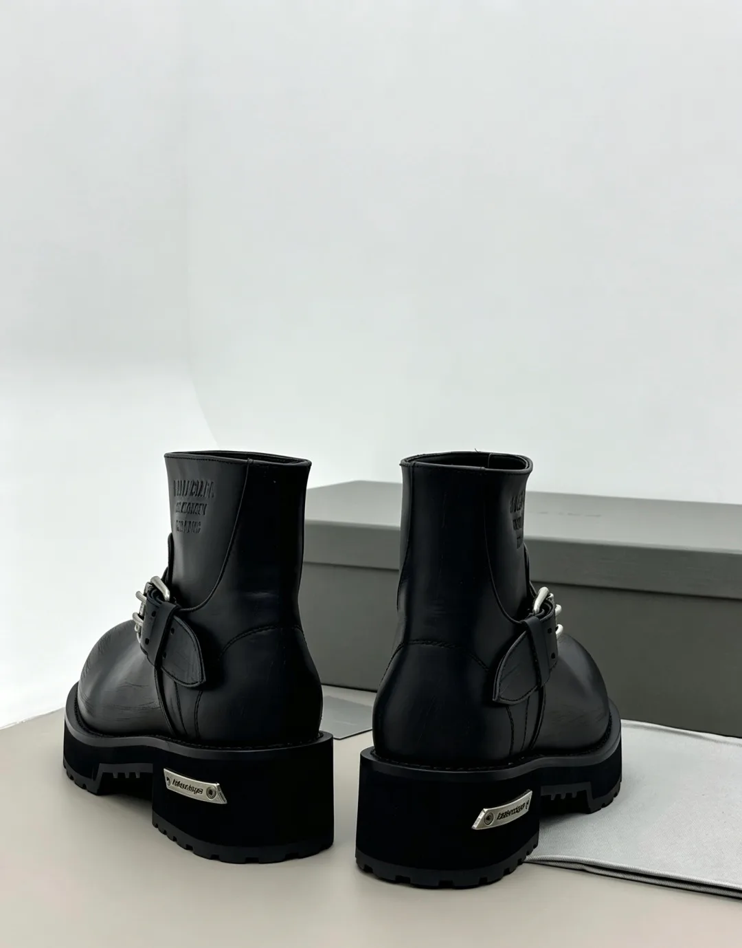 Women's Ankle Boots BALENCIAGA 18006163