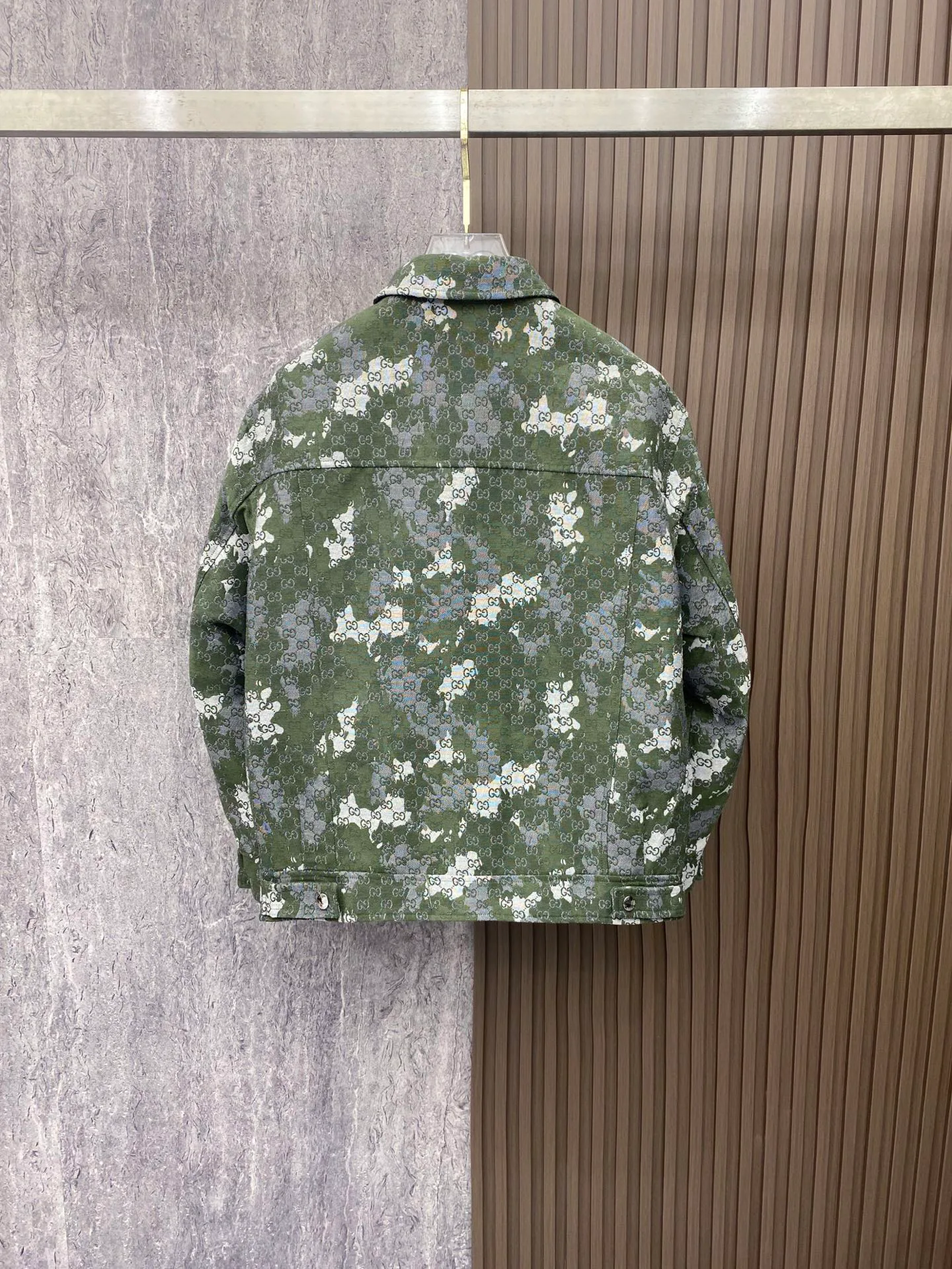 Куртки И Пуховики Мужские Gucci 18596394