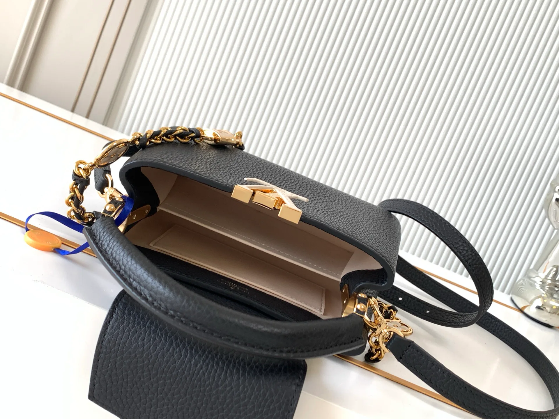 Women's Classic Handbags LOUIS VUITTON 17802974