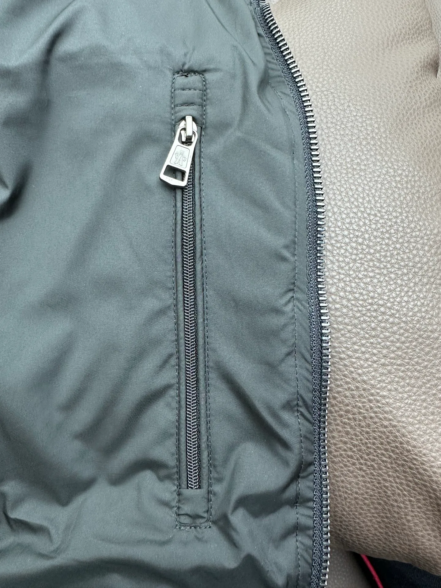 Куртки И Пуховики Мужские Moncler 18600125
