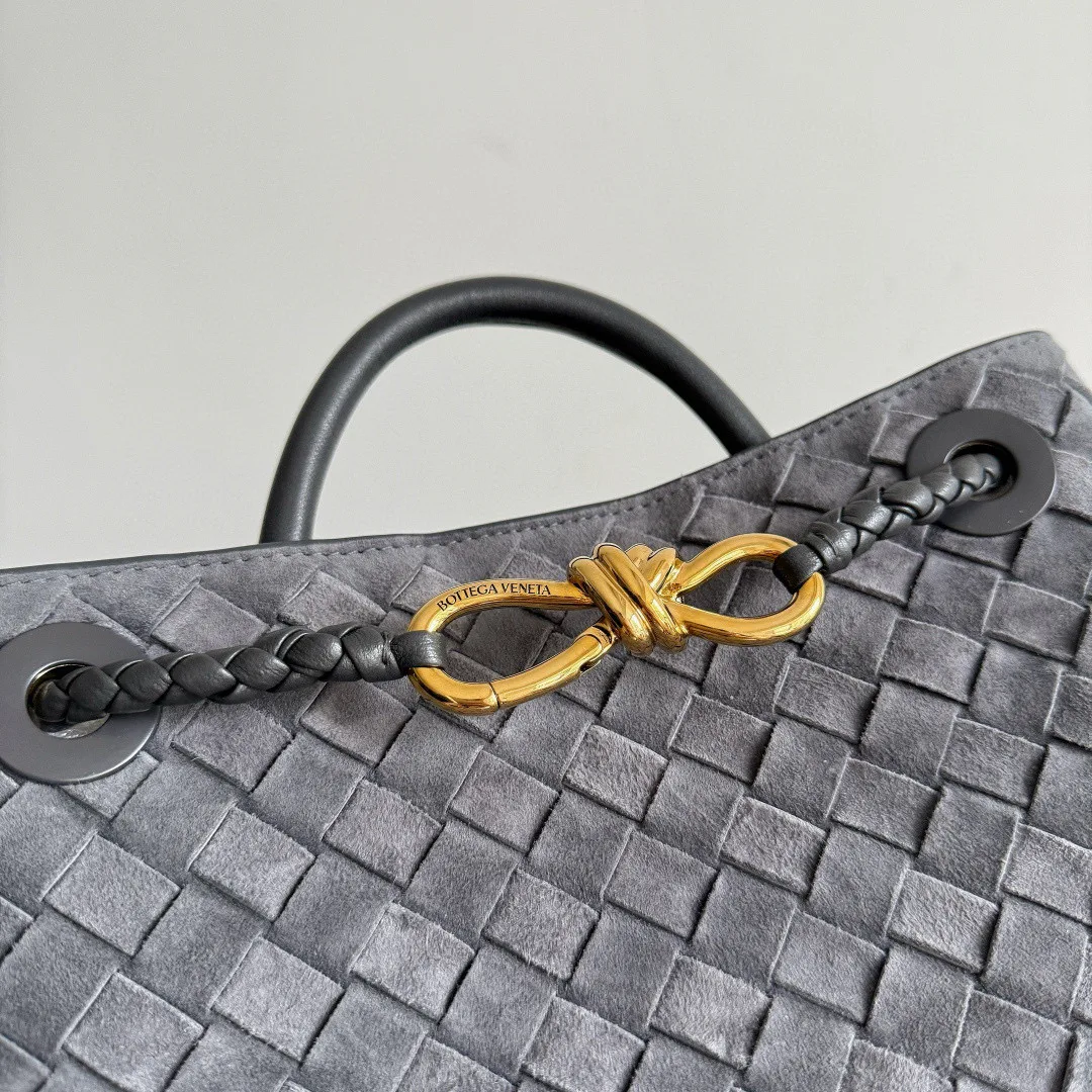 Women's Classic Handbags BOTTEGA VENETA 17894772