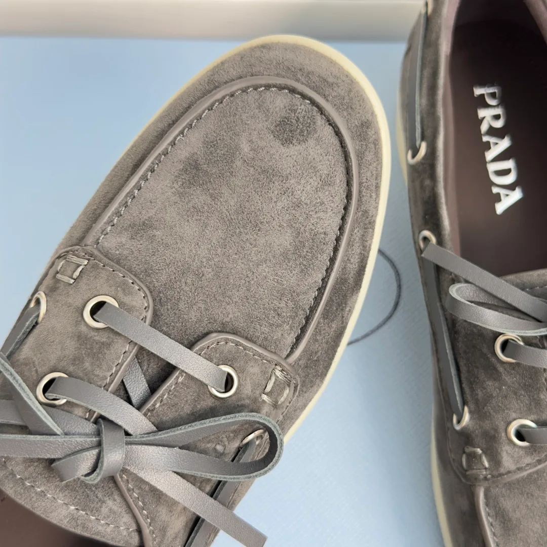 Women's Loafers And Moccasins PRADA 18505185