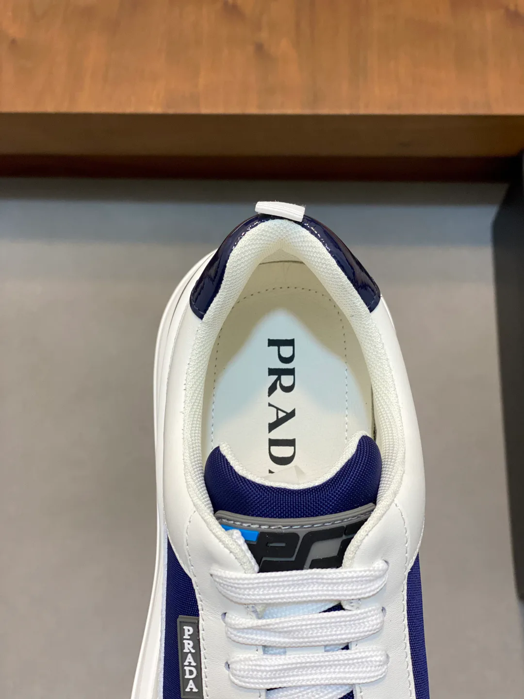 Men's Sneakers PRADA 17809332