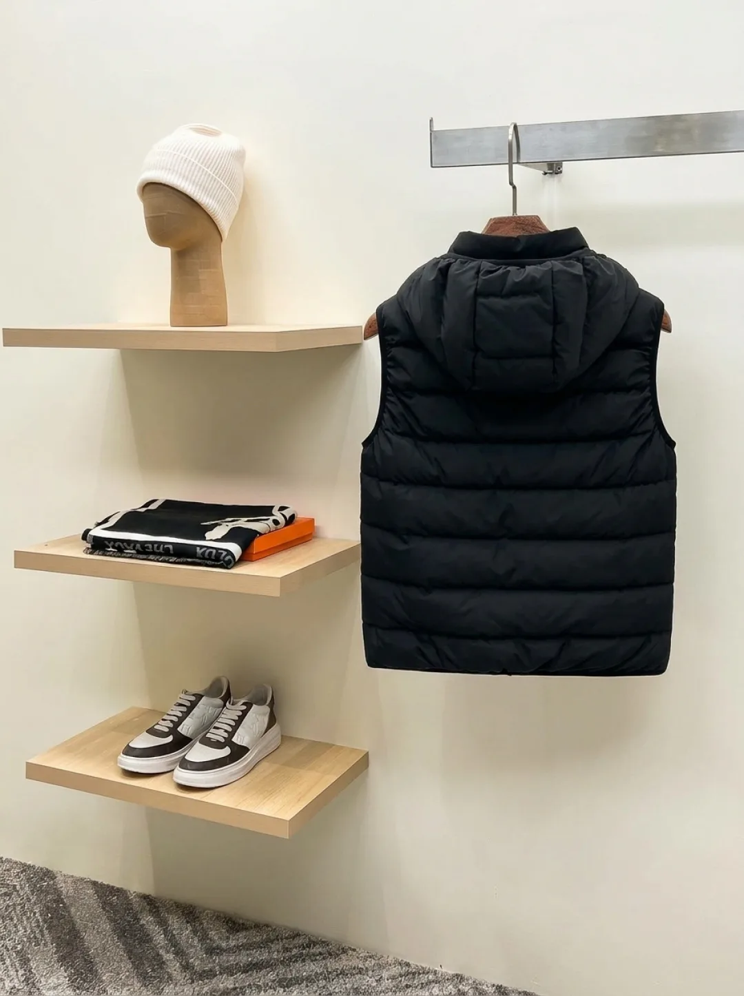 Жилеты Мужские Moncler 18596635