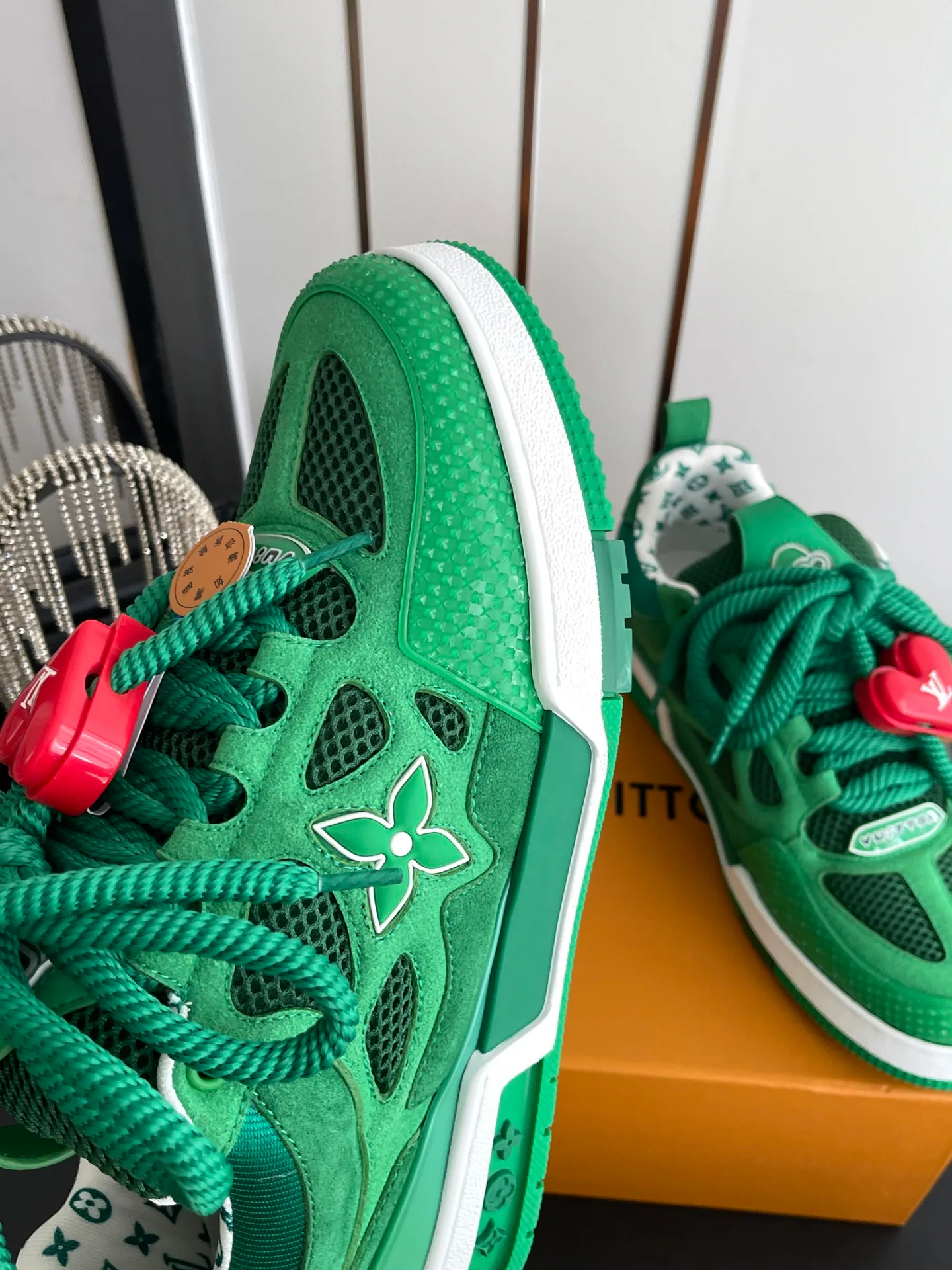 Men's Sneakers LOUIS VUITTON 17554385