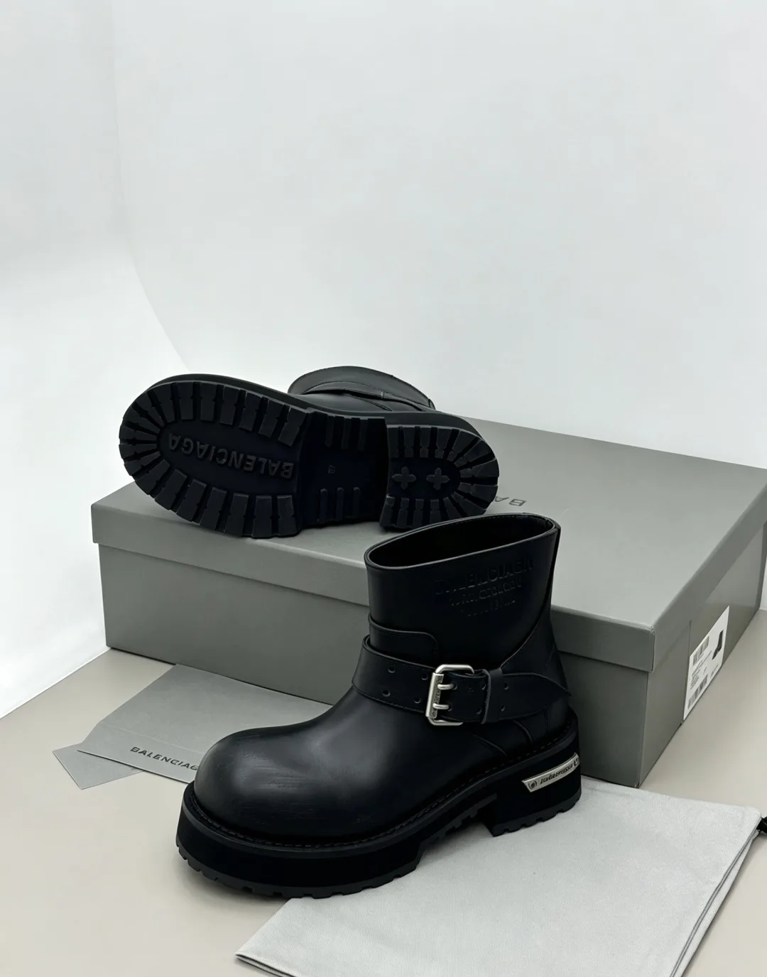 Women's Ankle Boots BALENCIAGA 18006163