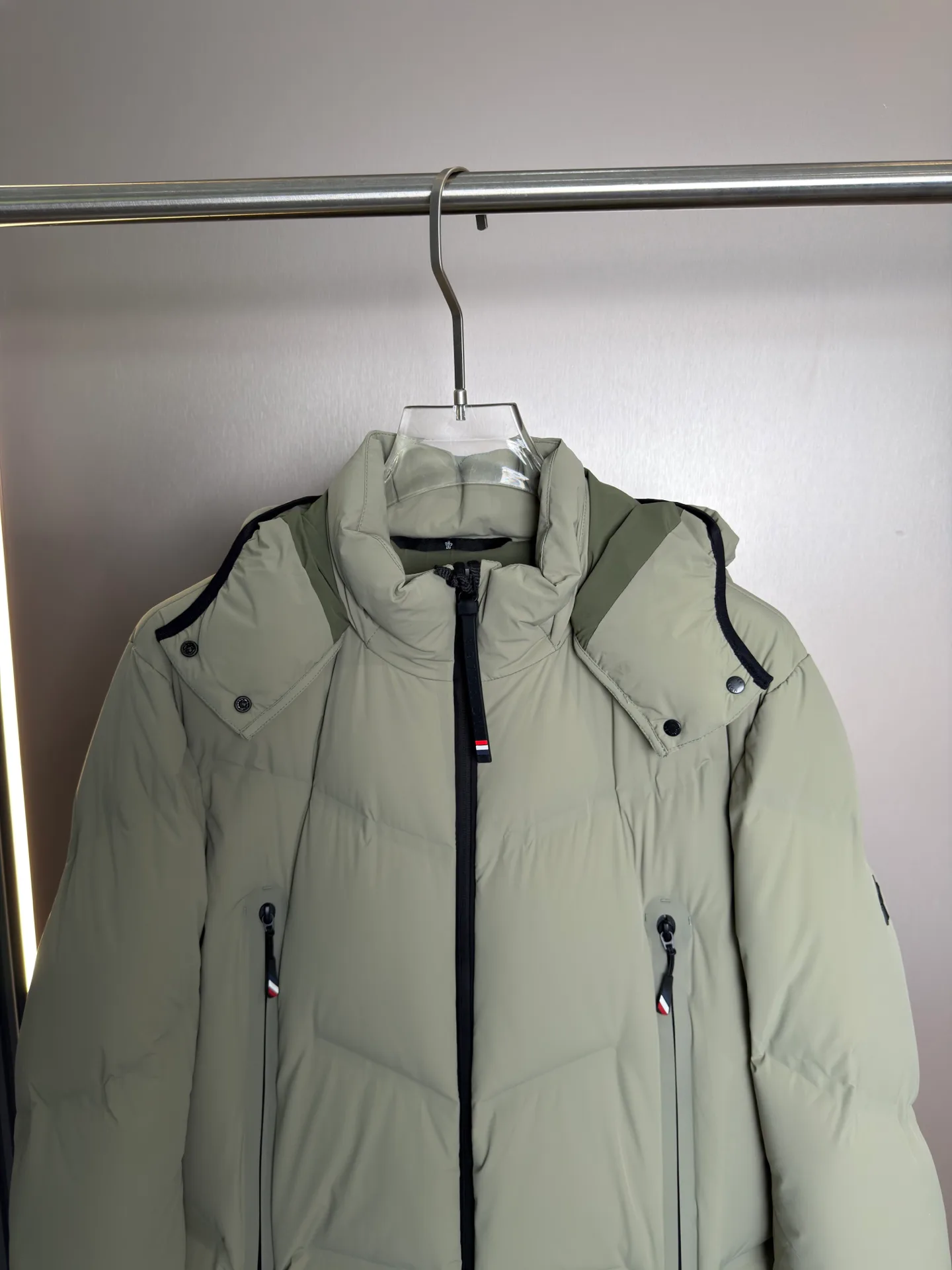 Куртки И Пуховики Мужские Moncler 18621313