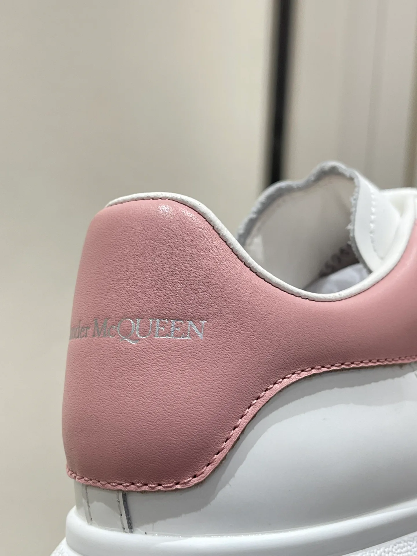 Women's Sneakers ALEXANDER MCQUEEN 18373668