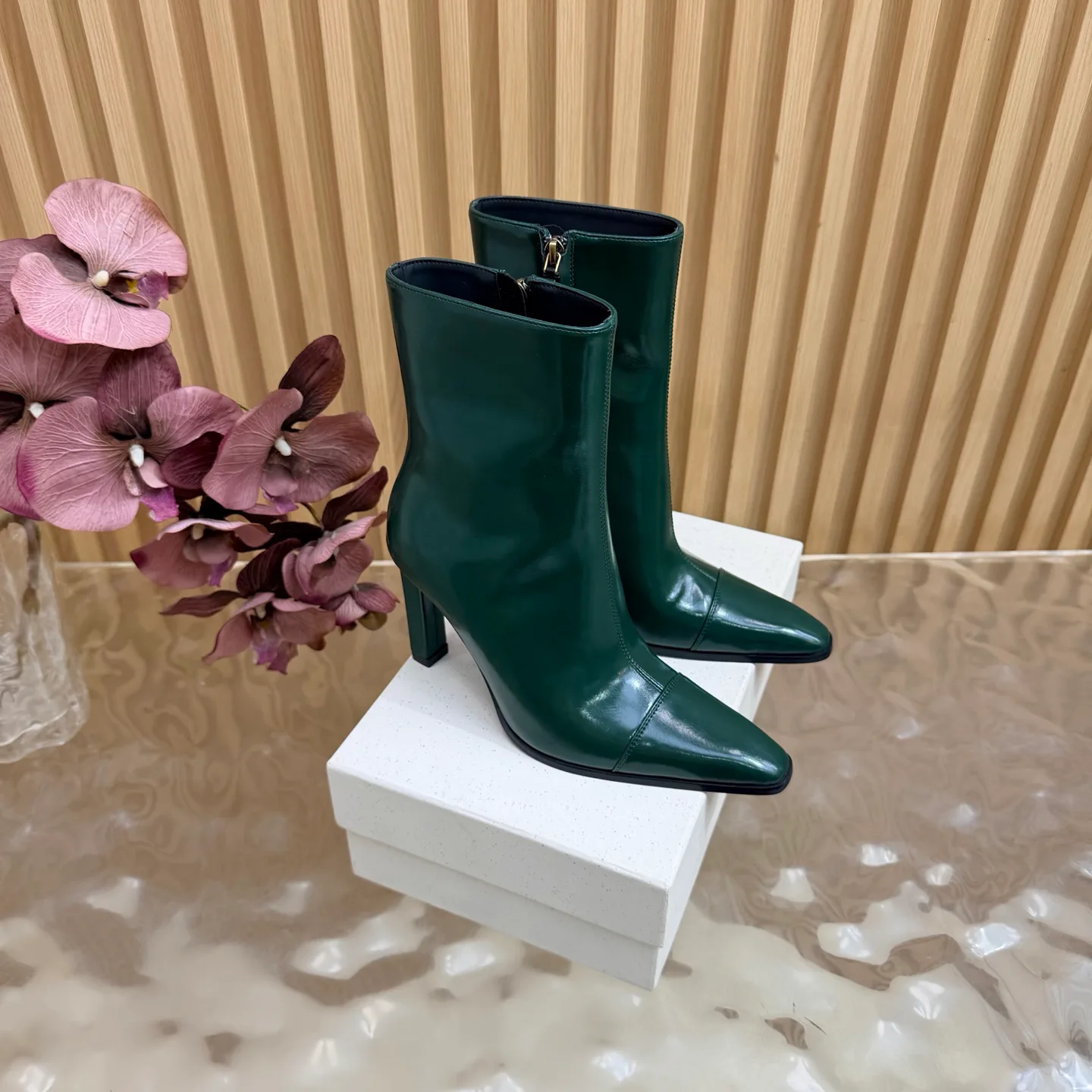 Women's Booties SAINT LAURENT 18508921