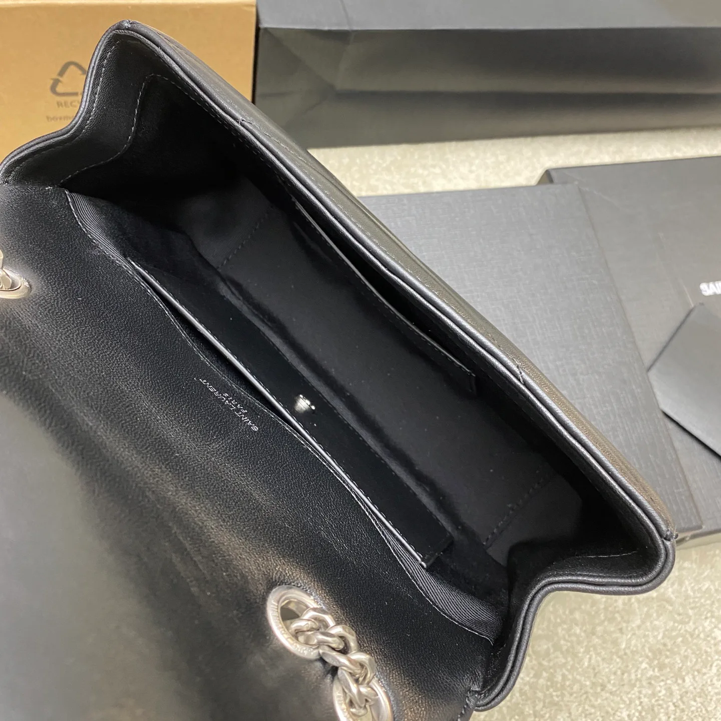 Women's Classic Handbags SAINT LAURENT 17571678