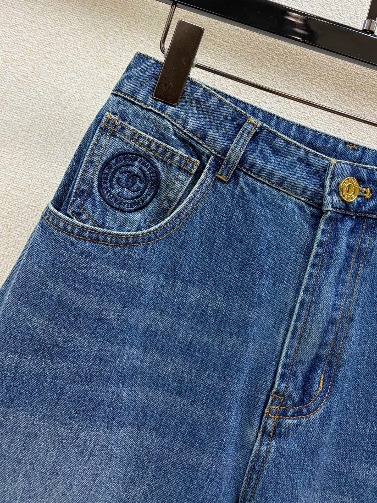 Women's Jeans CHANEL 18408095