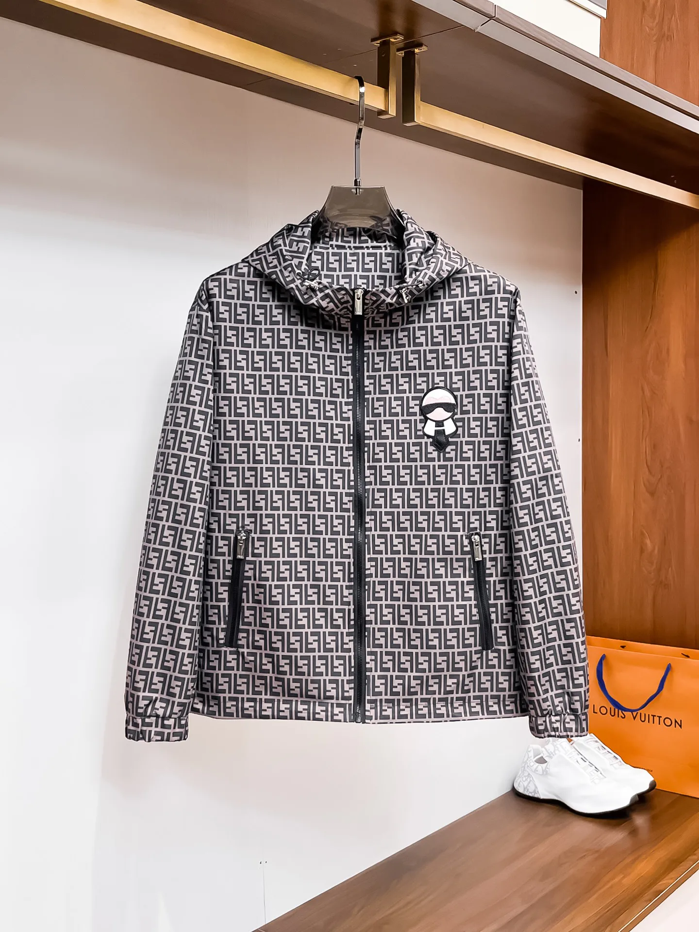 Men's Jackets And Down Jackets FENDI 18197248