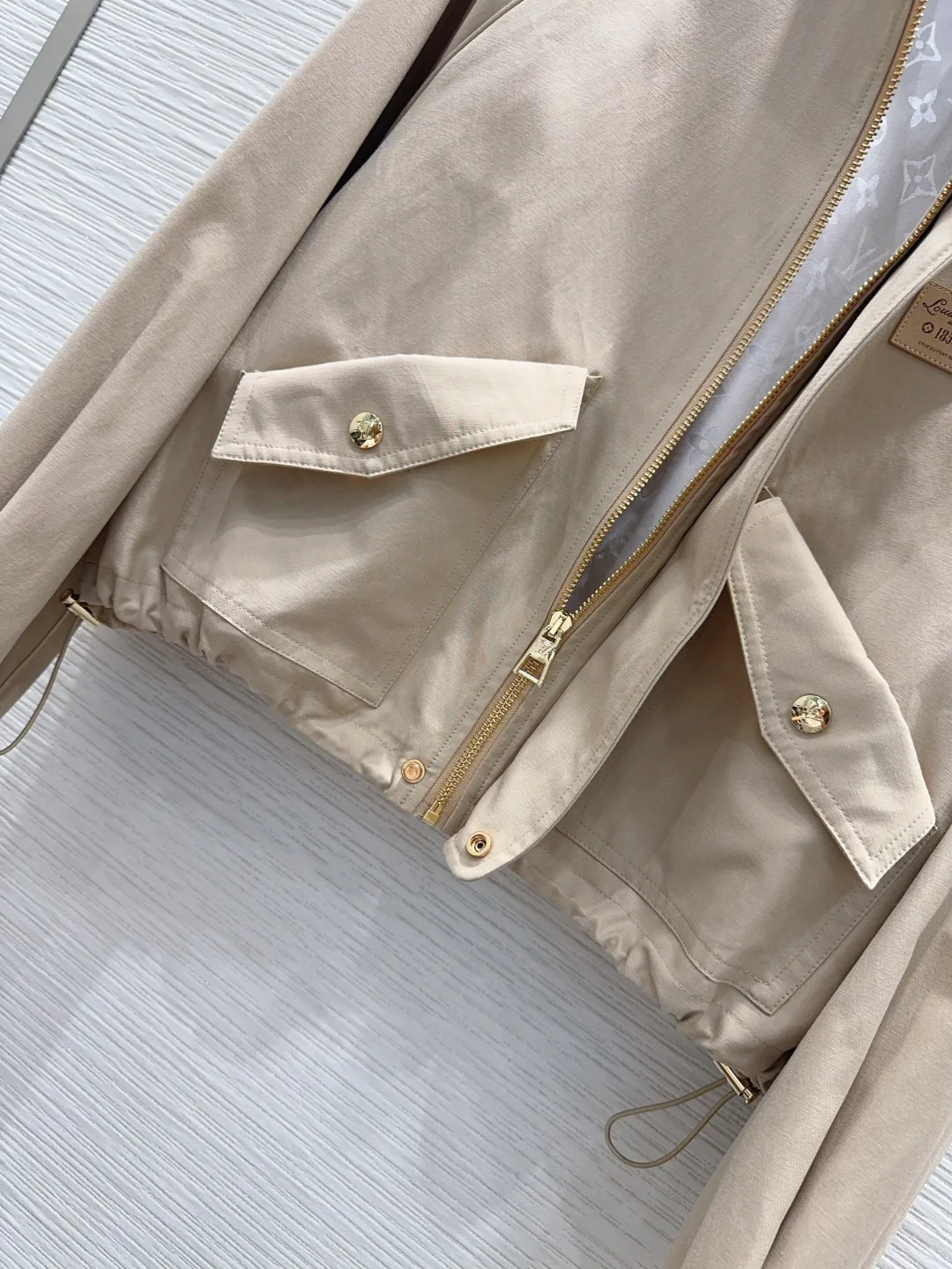 Women's Jackets And Down Jackets LOUIS VUITTON 18388609
