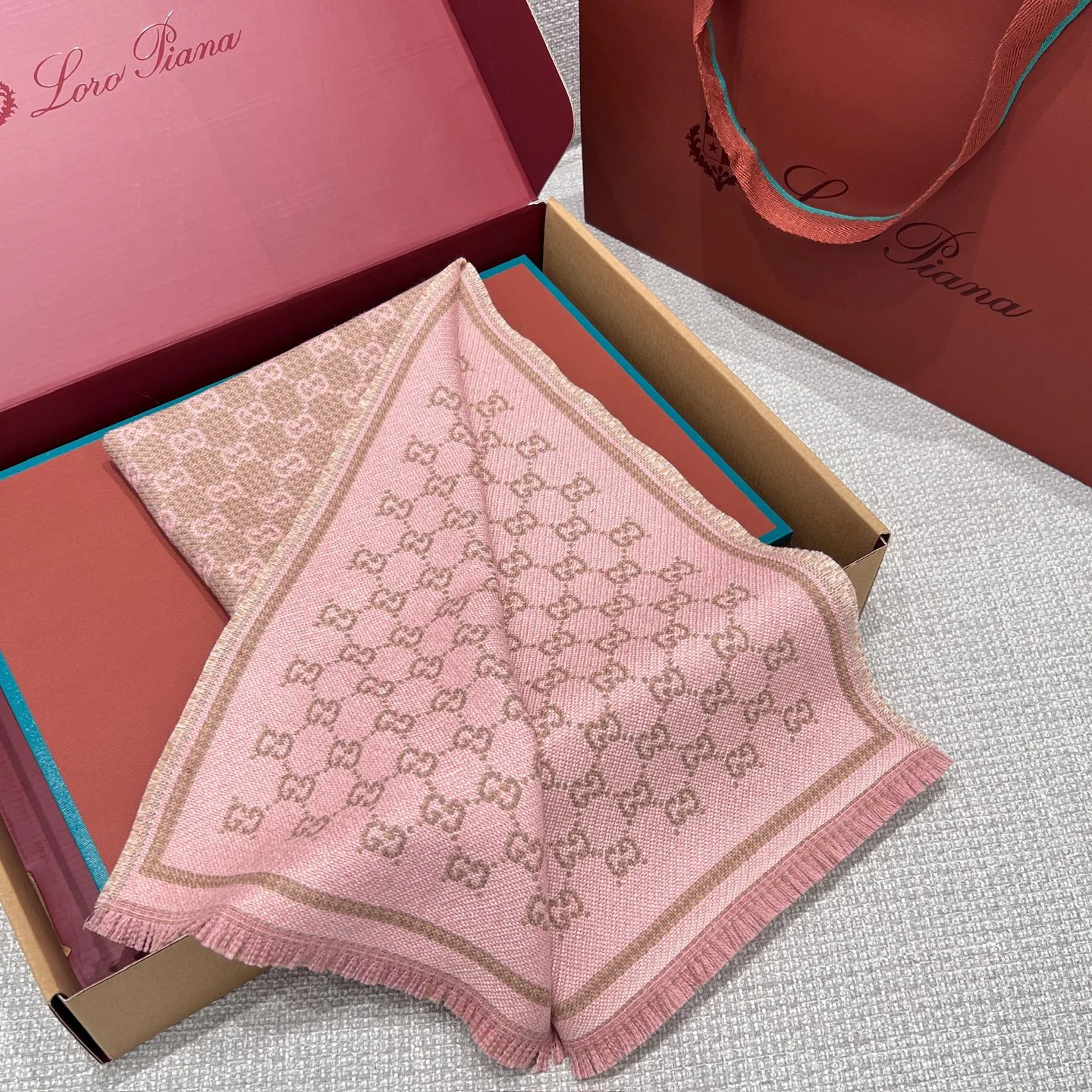 Scarves GUCCI 17992007
