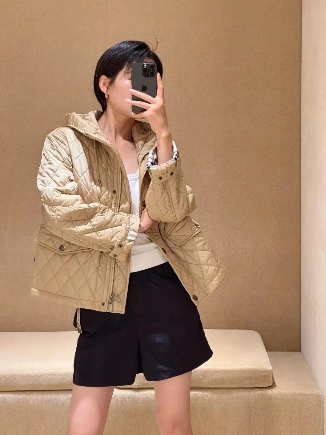 Women's Jackets And Down Jackets BURBERRY 18033911