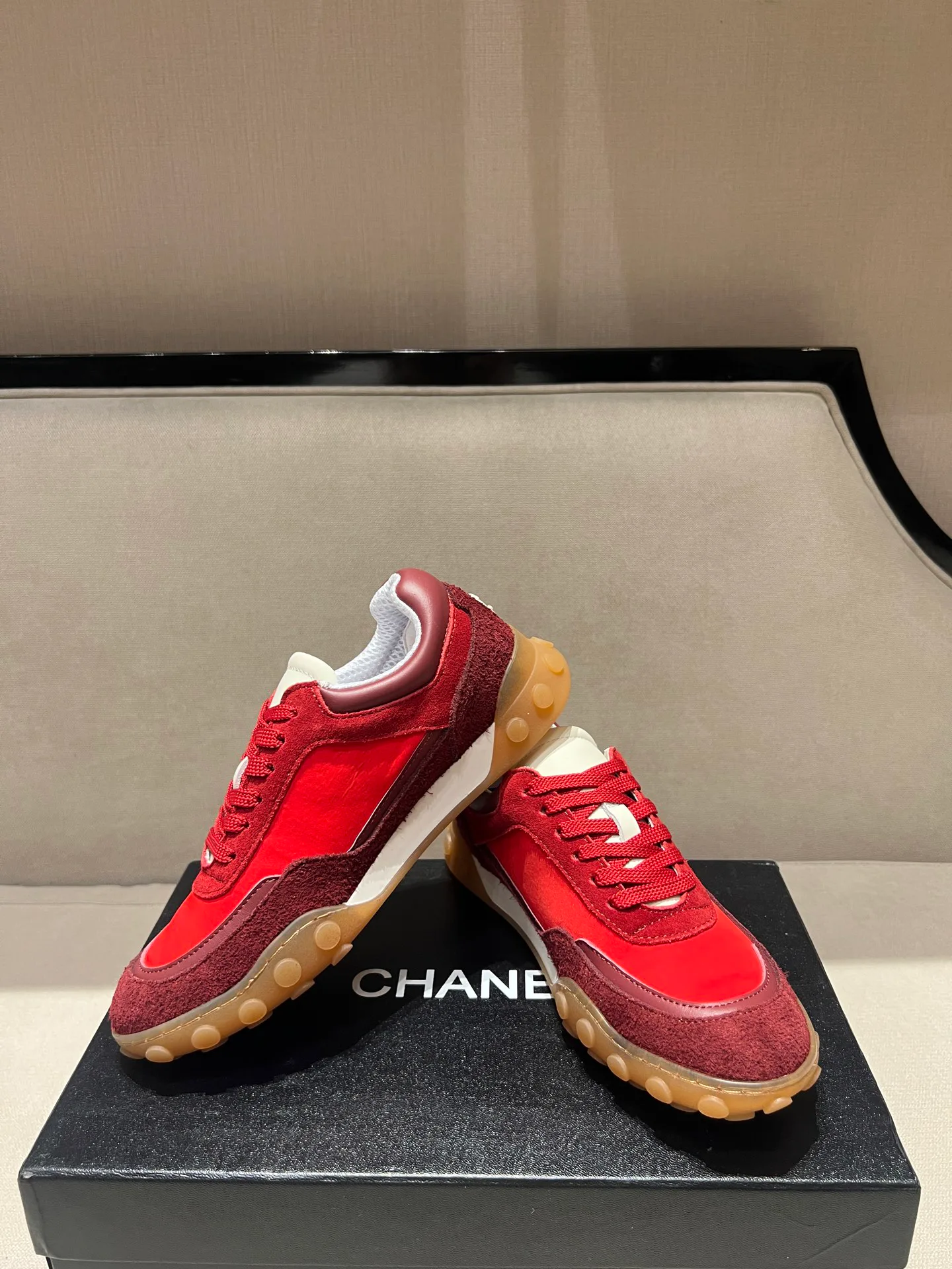 Women's Sneakers CHANEL 18020124