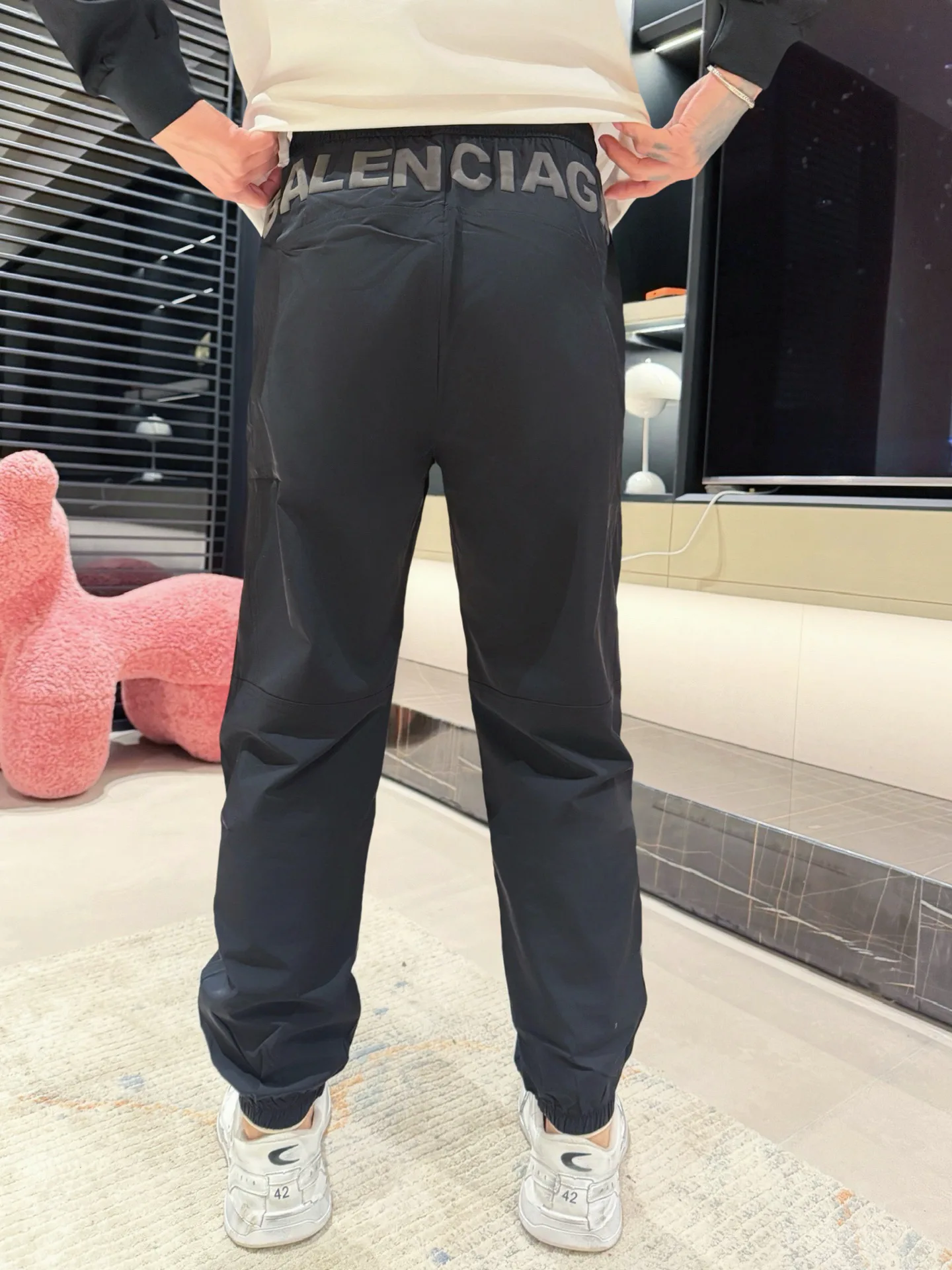 Men's Trousers BALENCIAGA 18499733