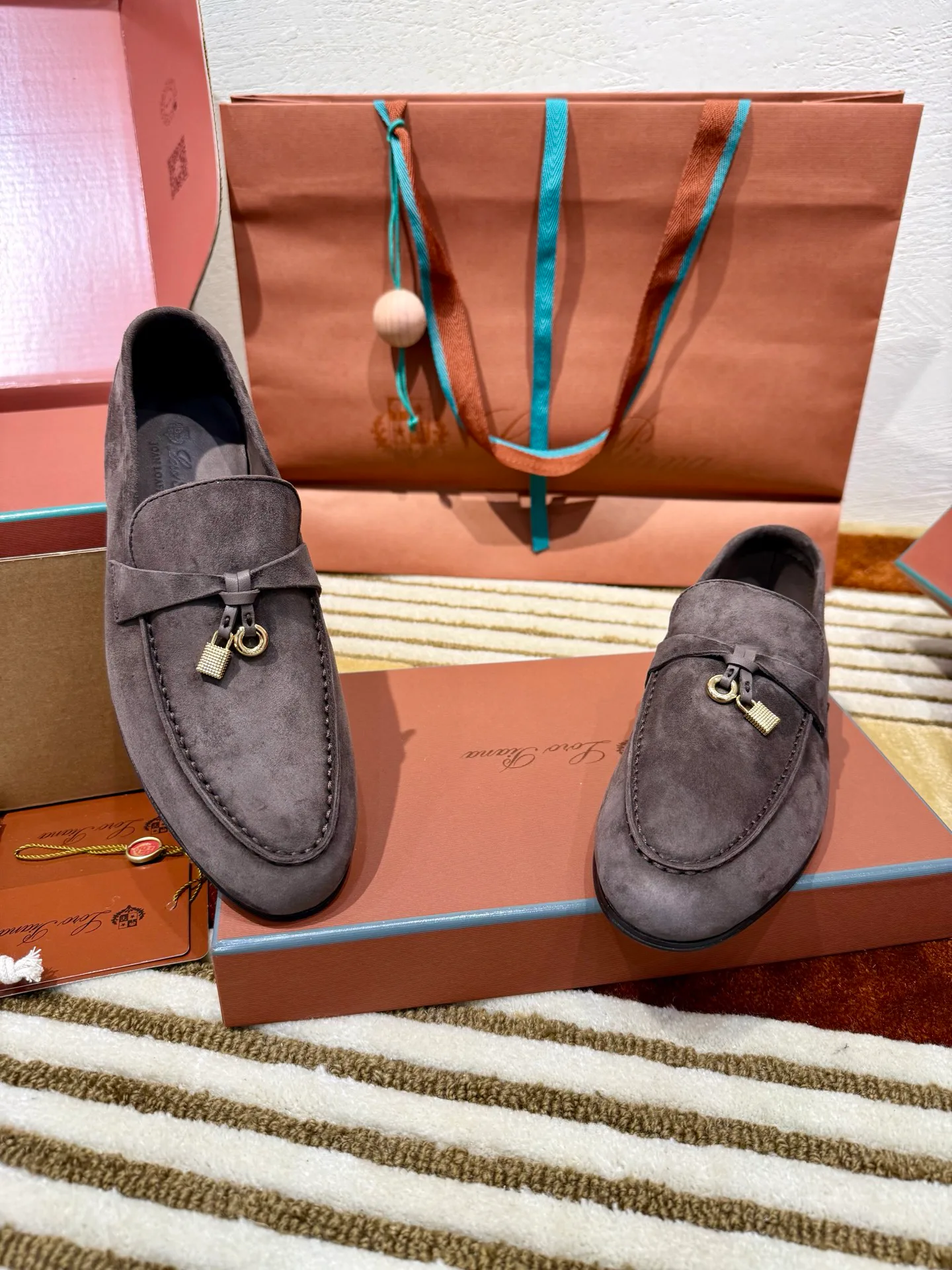 Women's Loafers And Moccasins LORO PIANA 18143200