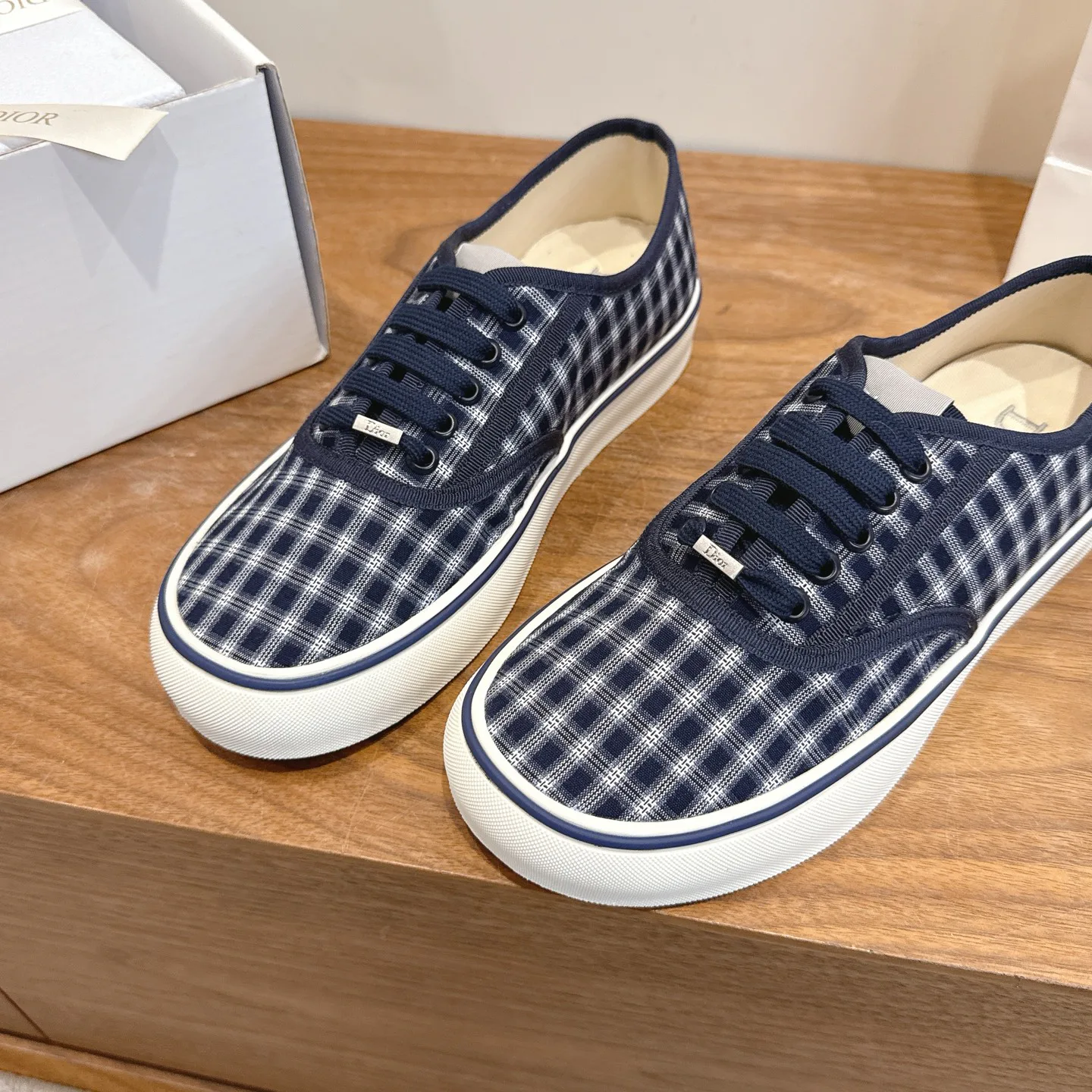 Women's Sneakers CHRISTIAN DIOR 18083842