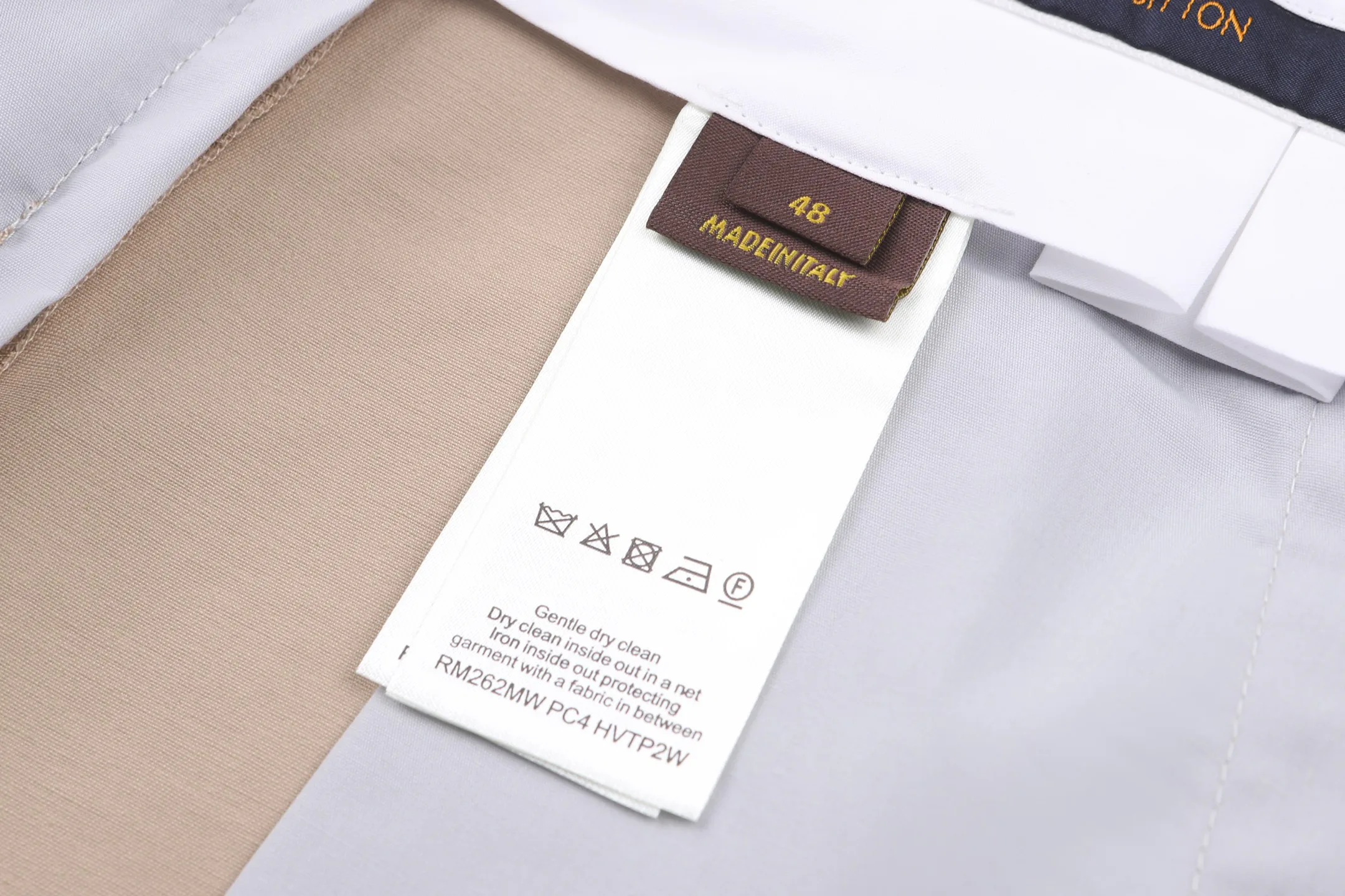 Women's Trousers LOUIS VUITTON 17830161