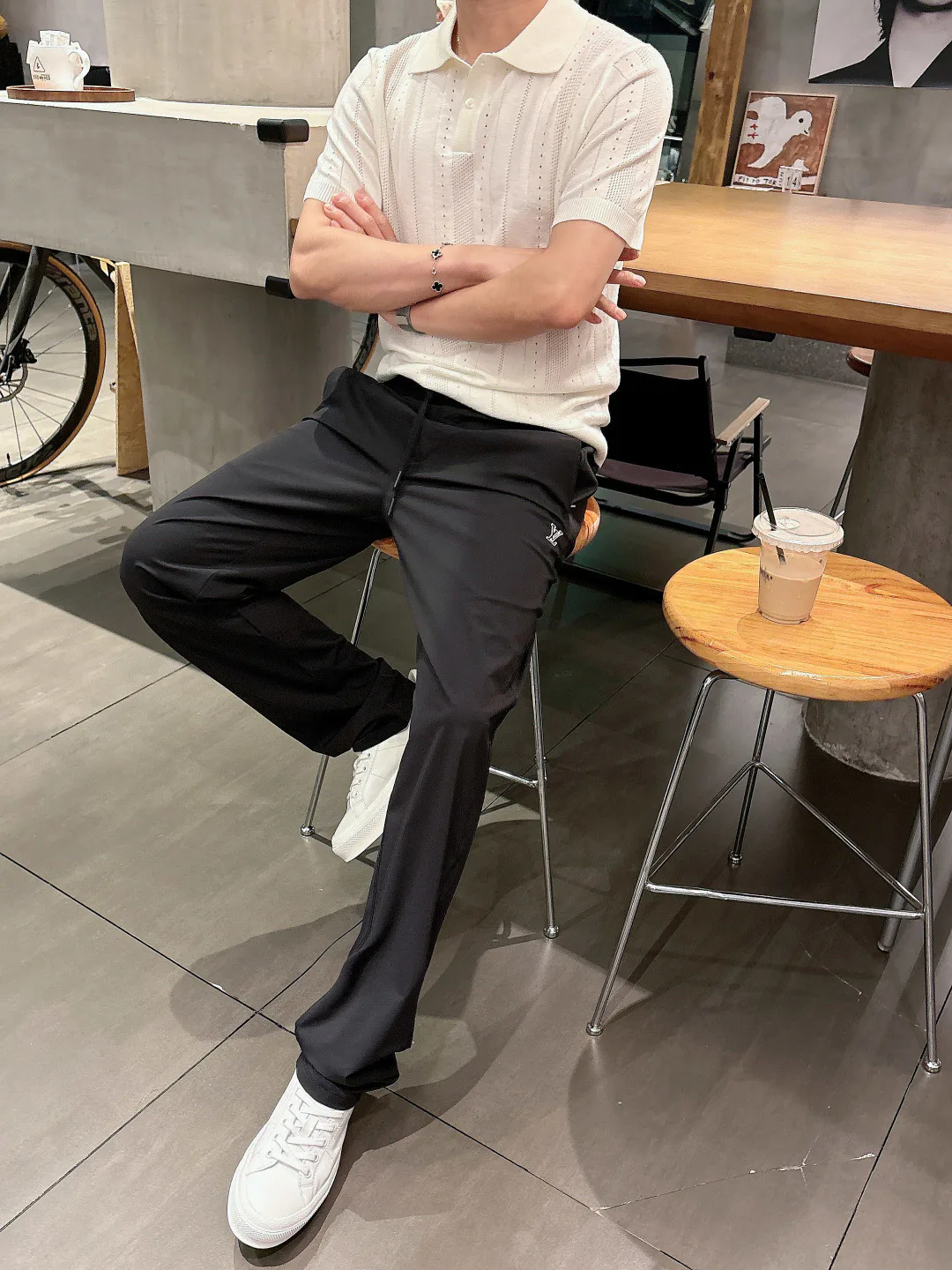 Men's Trousers LOUIS VUITTON 18097670
