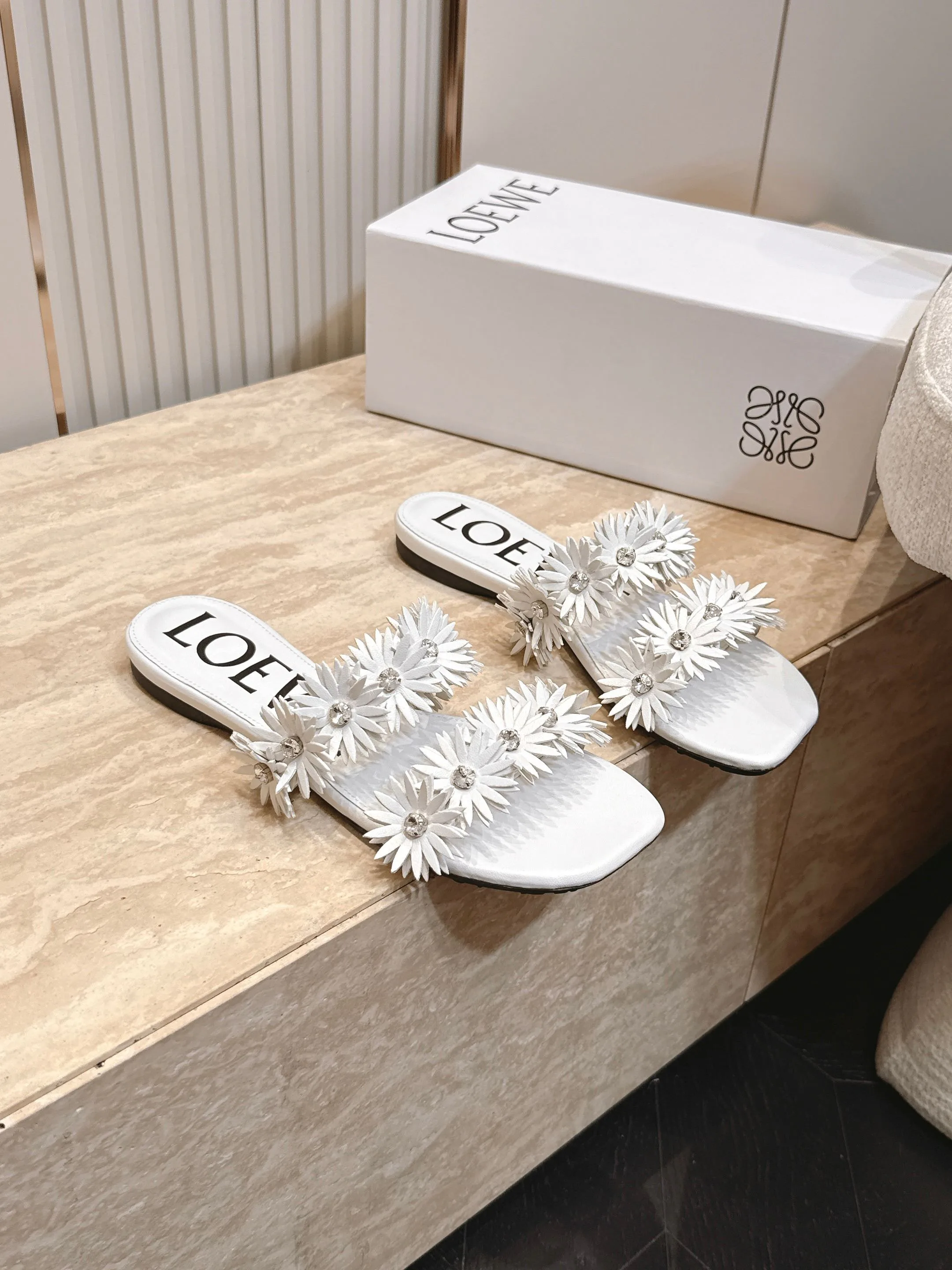 Women's Open-Toe Sandals LOEWE 17543043