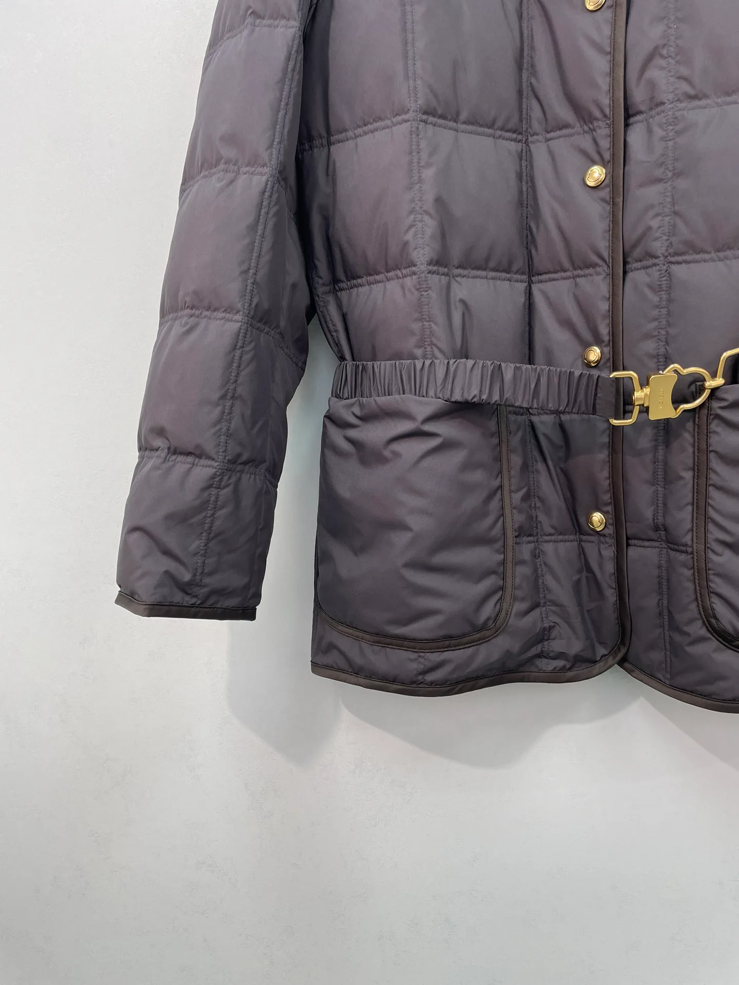Women's Jackets And Down Jackets MONCLER 17913398