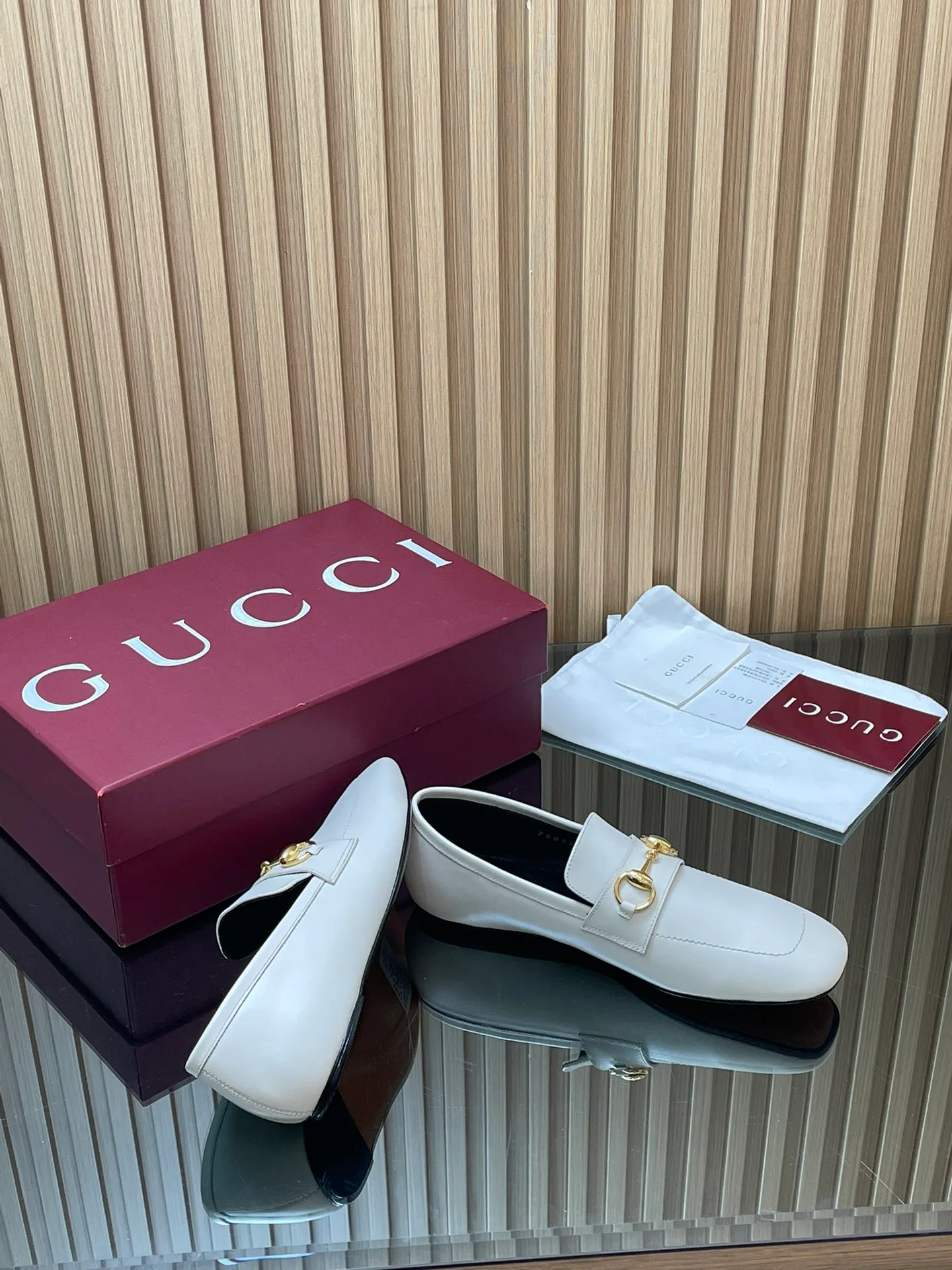 Women's Loafers And Moccasins GUCCI 17946827