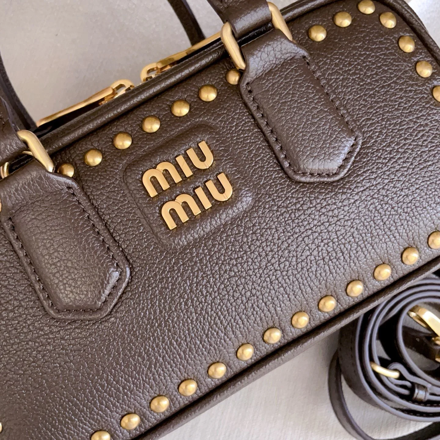 Women's Classic Handbags MIU MIU 17842270