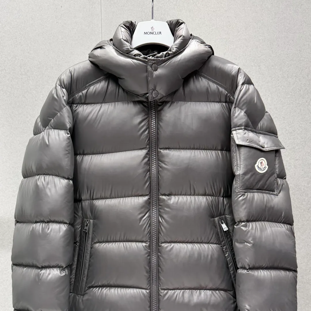 Men's Jackets And Down Jackets MONCLER 17917624