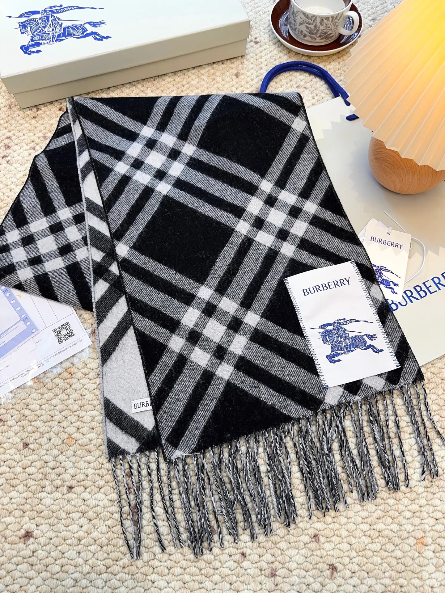 Scarves BURBERRY 18105488