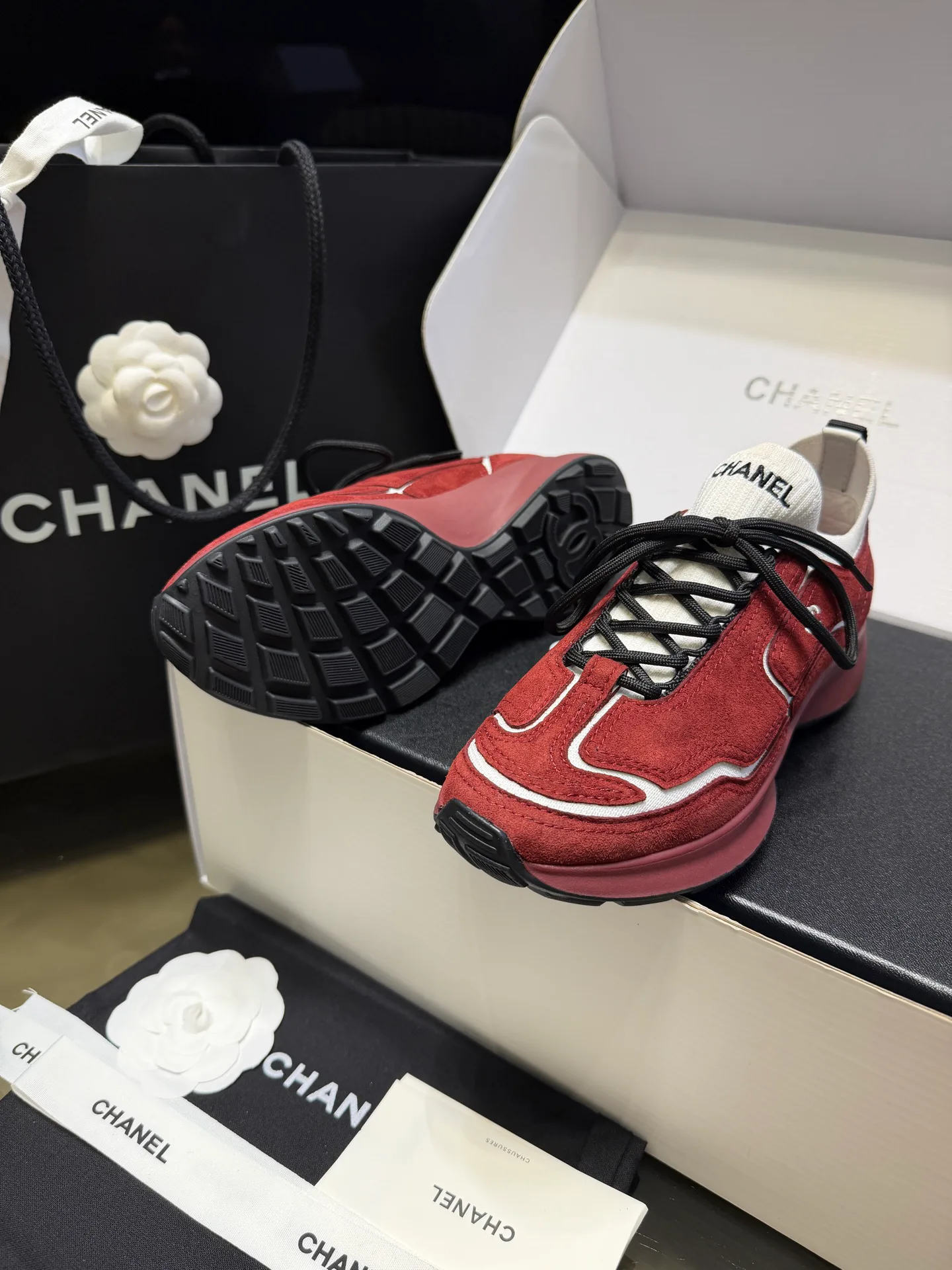 Women's Sneakers CHANEL 17877257