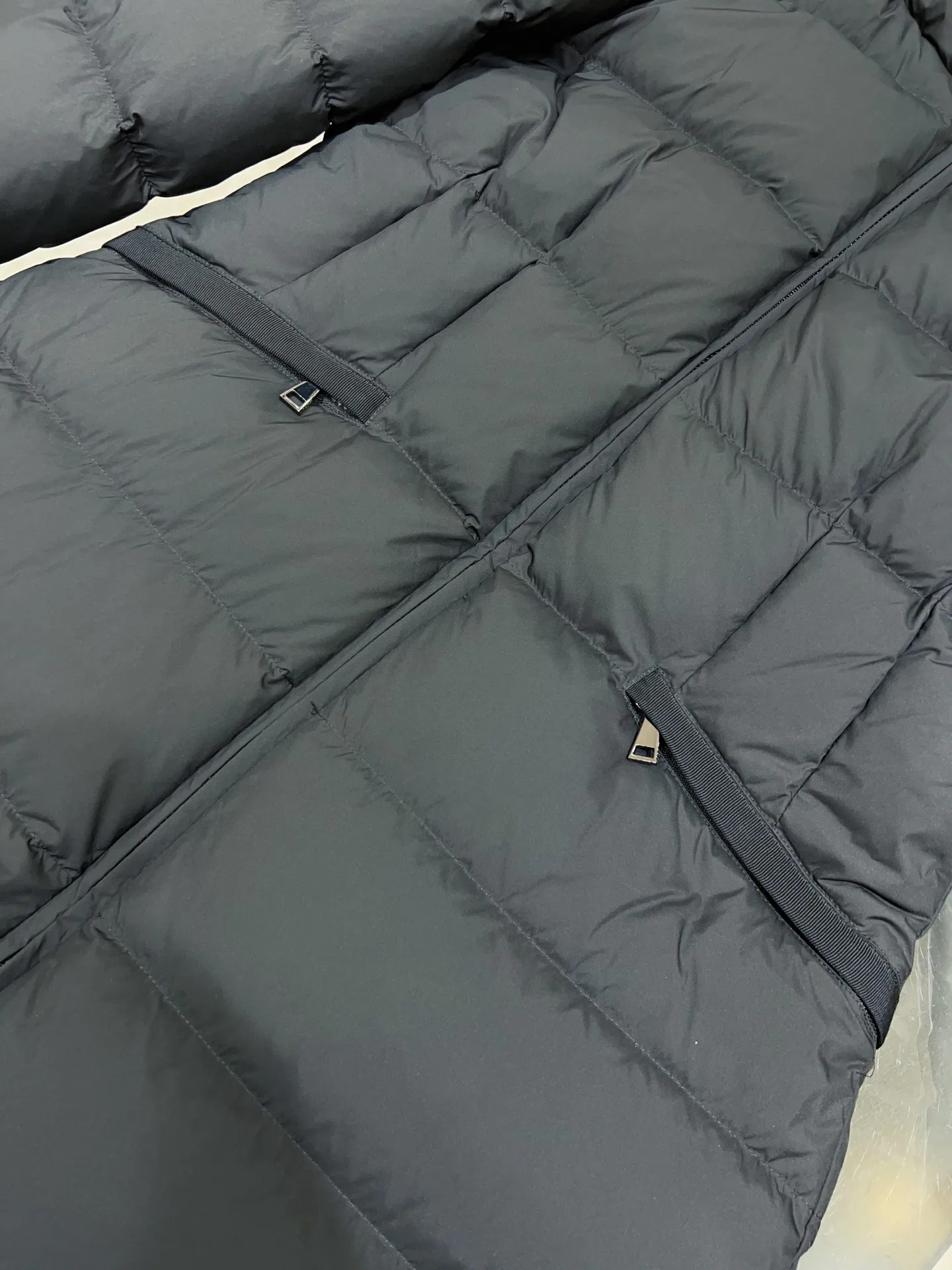 Women's Jackets And Down Jackets MONCLER 18368430