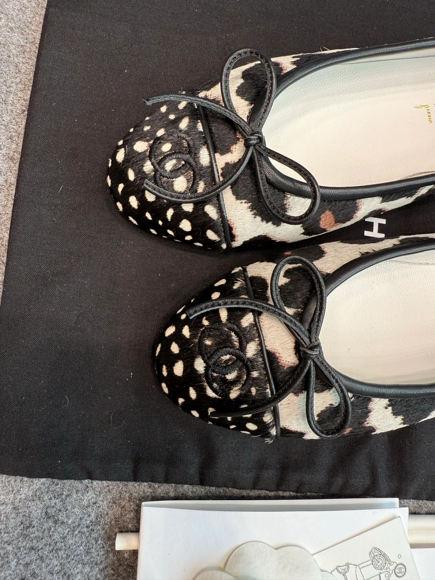 Women's Ballet Flats CHANEL 17180140