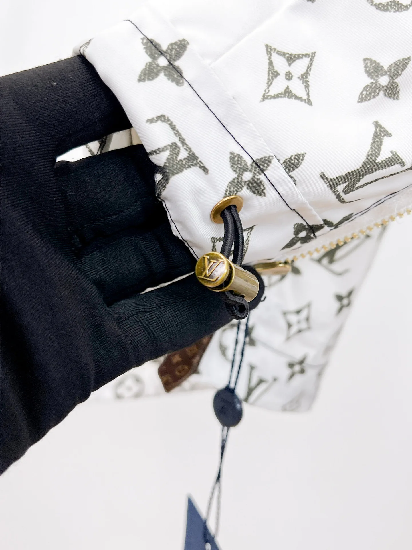 Men's Jackets And Down Jackets LOUIS VUITTON 18191460