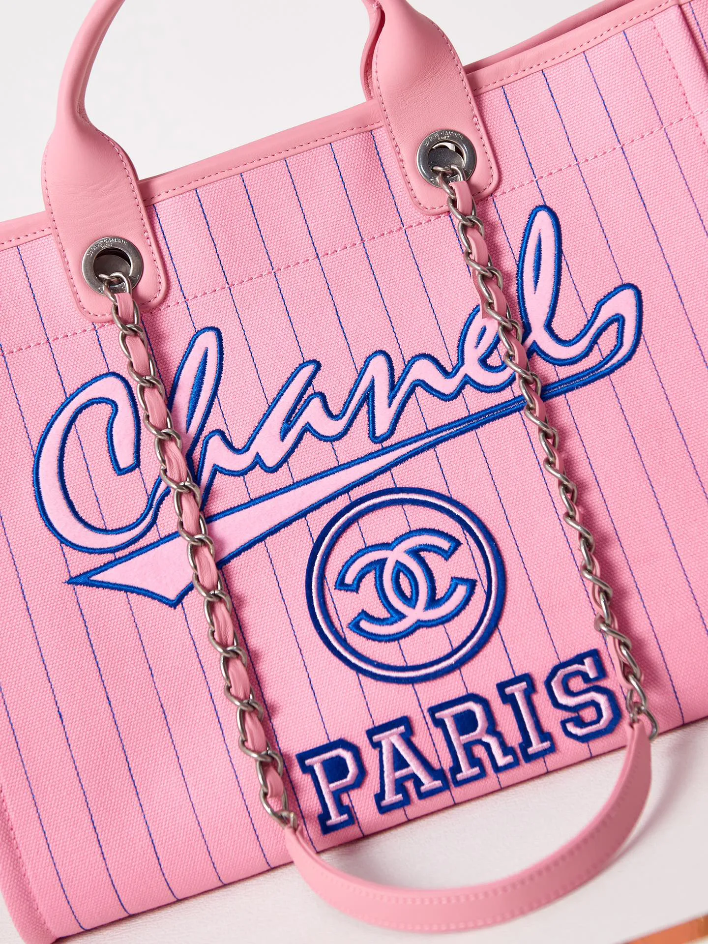 Women's Classic Handbags CHANEL 18065839
