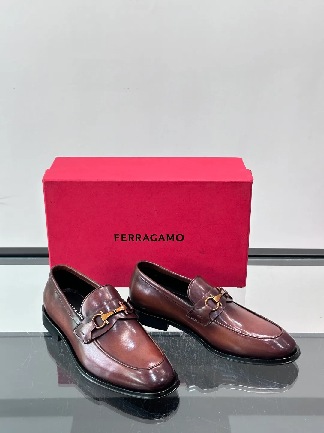 Men's Loafers And Dress Shoes SALVATORE FERRAGAMO 17514641
