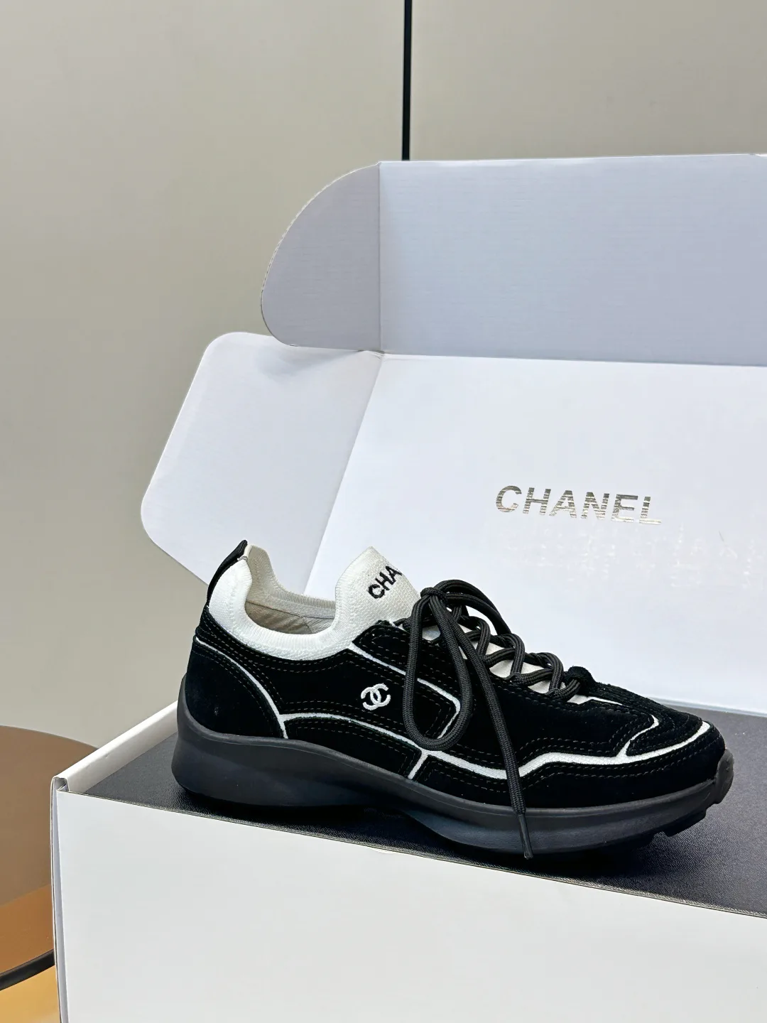 Women's Sneakers CHANEL 16868812