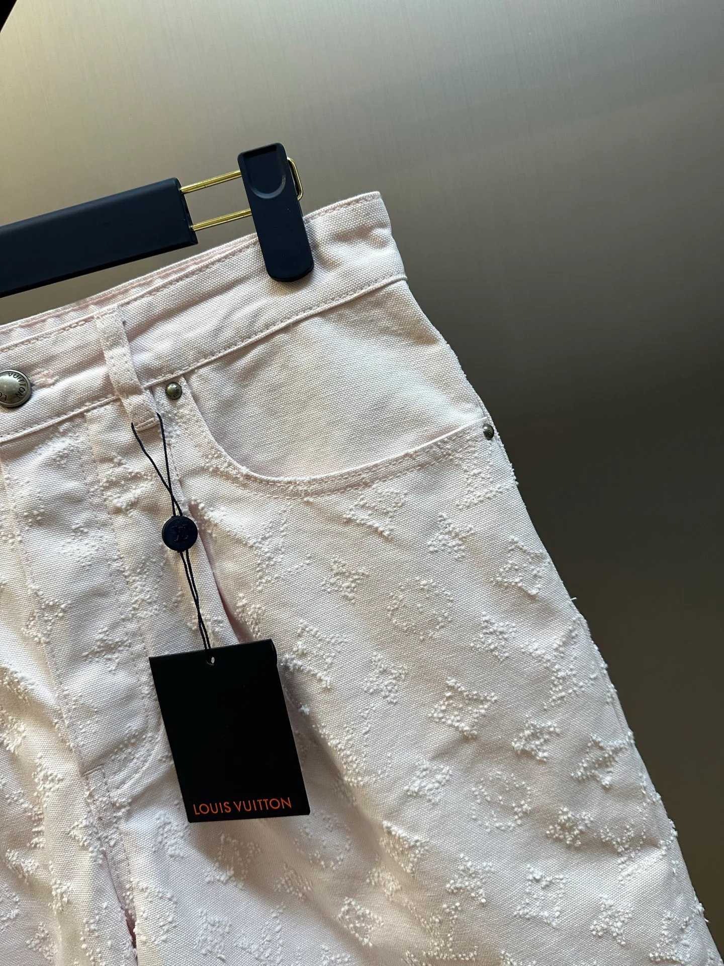 Men's Shorts LOUIS VUITTON 18178881