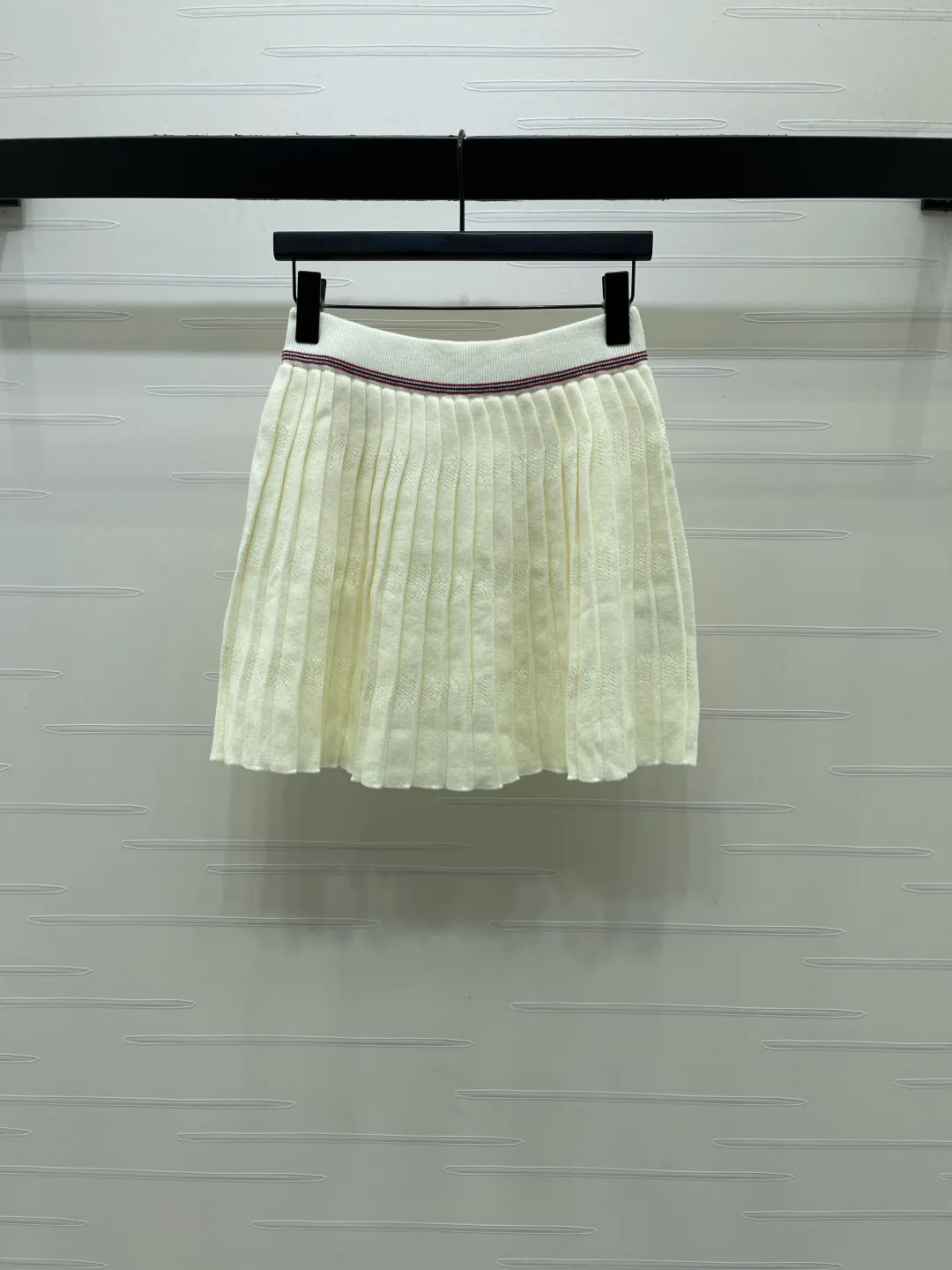 Women's Jumpers And Sweaters MIU MIU 17505702