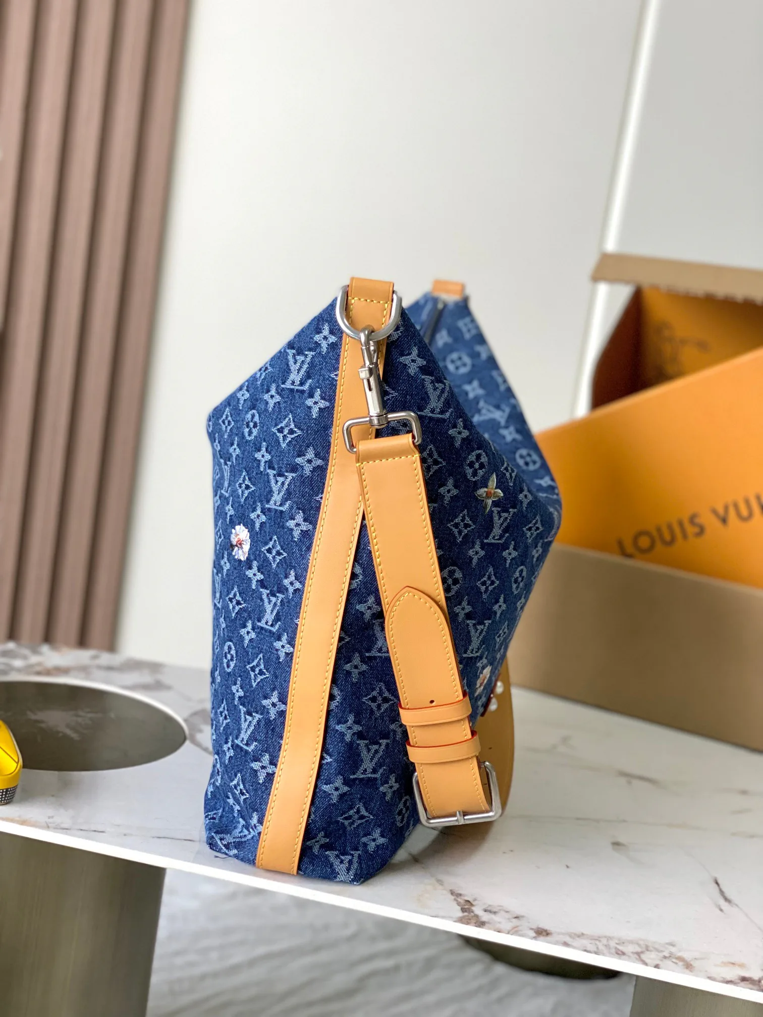 Women's Classic Handbags LOUIS VUITTON 17979949